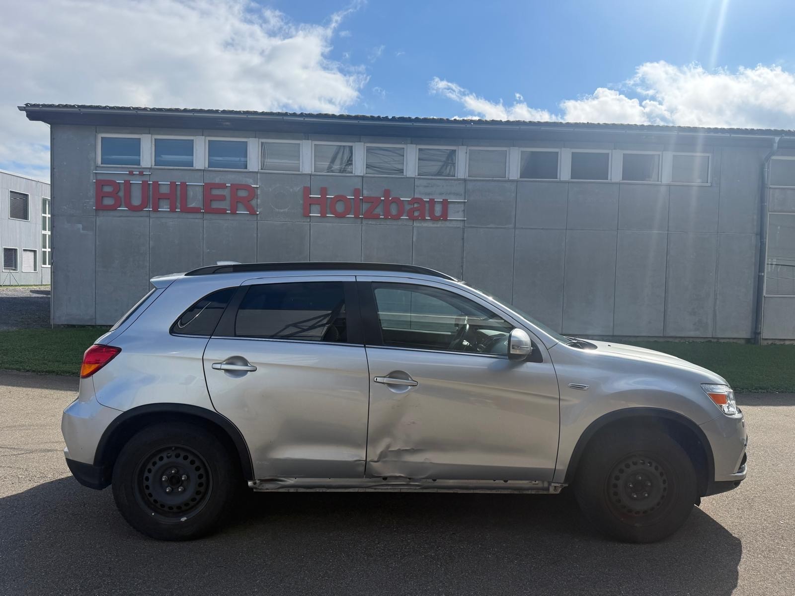 MITSUBISHI ASX 2.2 DID Diamond 4WD Automatic-image-6