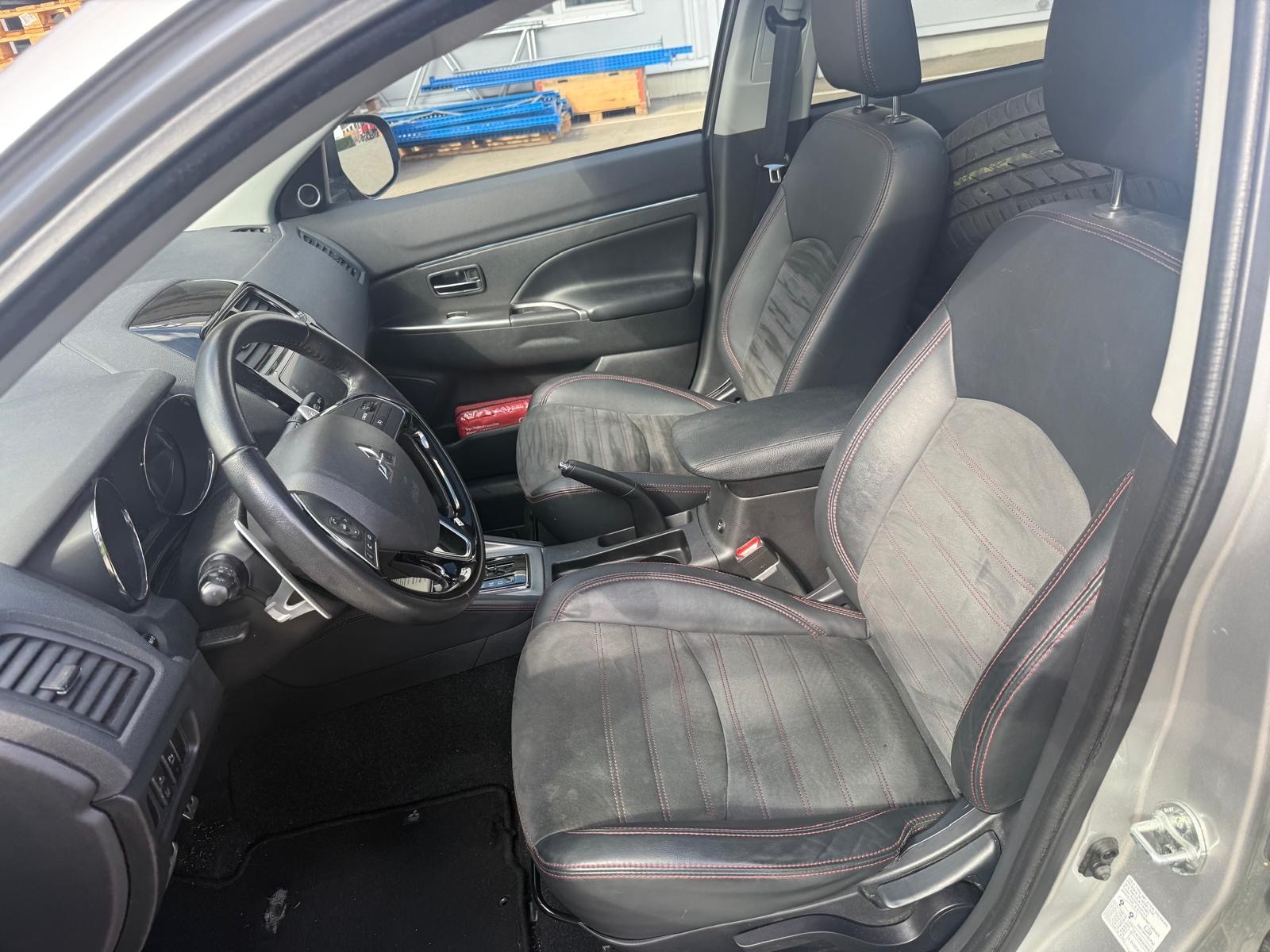 MITSUBISHI ASX 2.2 DID Diamond 4WD Automatic-image-8