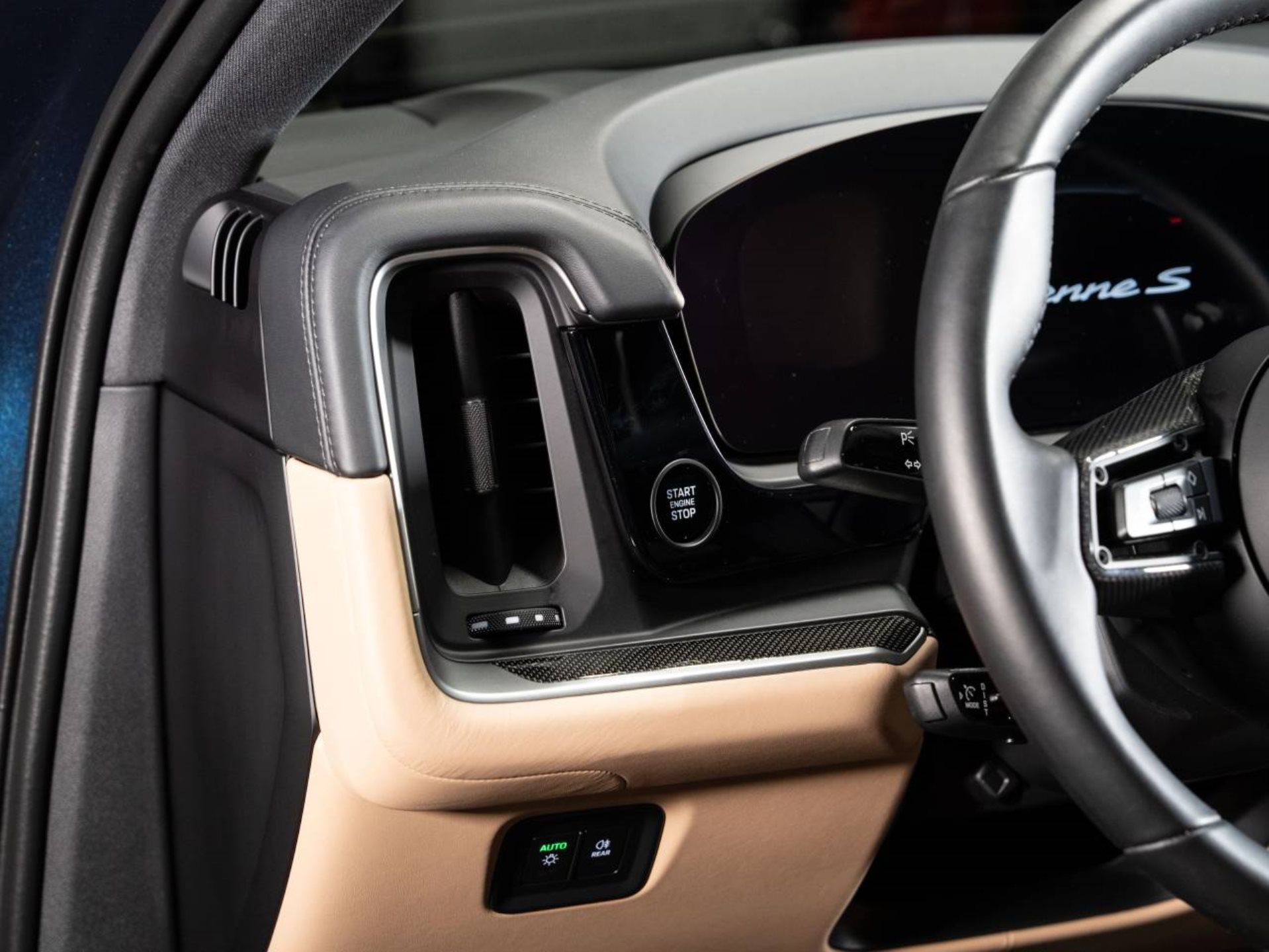 PORSCHE Cayenne S Coupé-image-10
