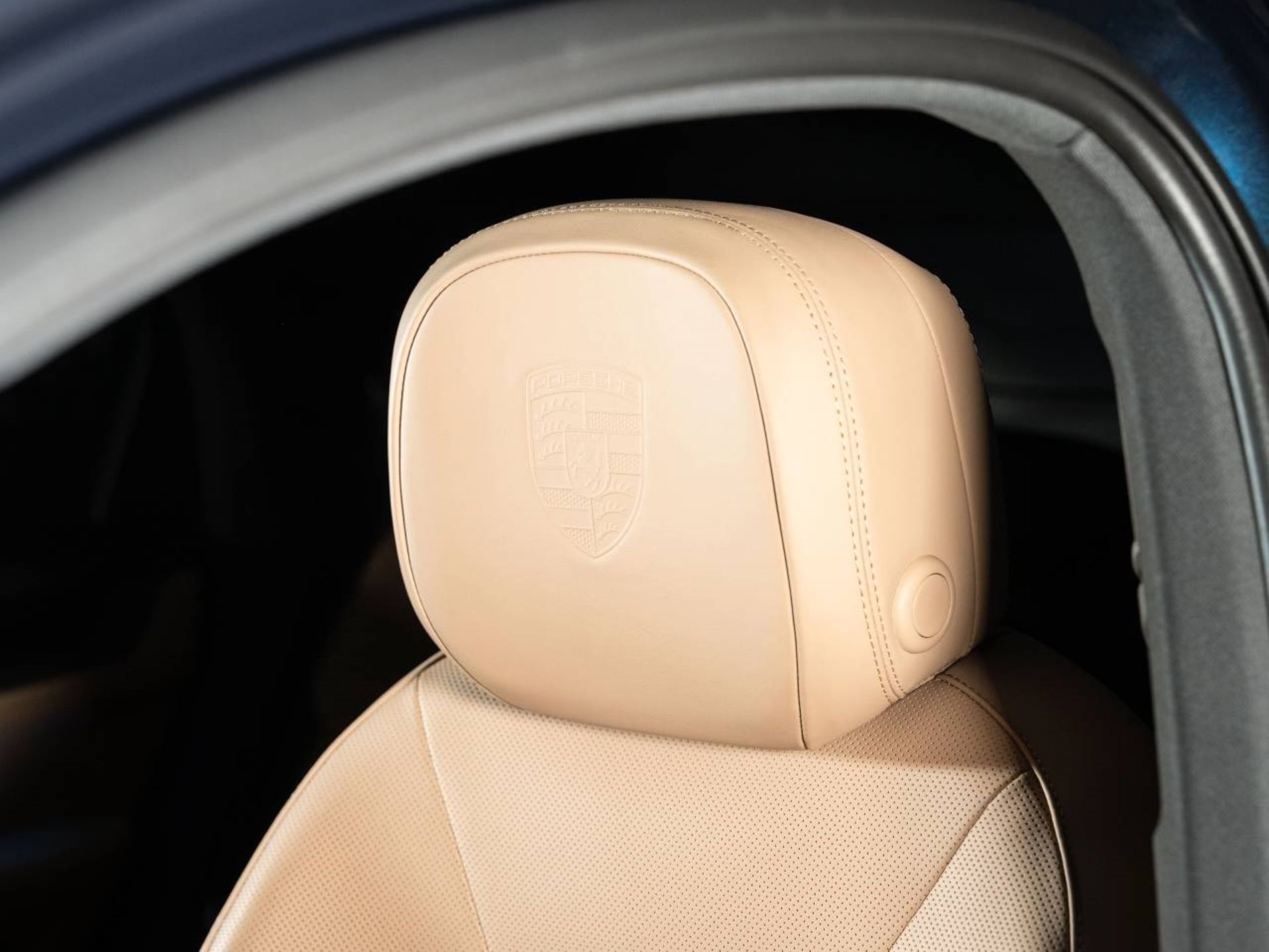 PORSCHE Cayenne S Coupé-image-21