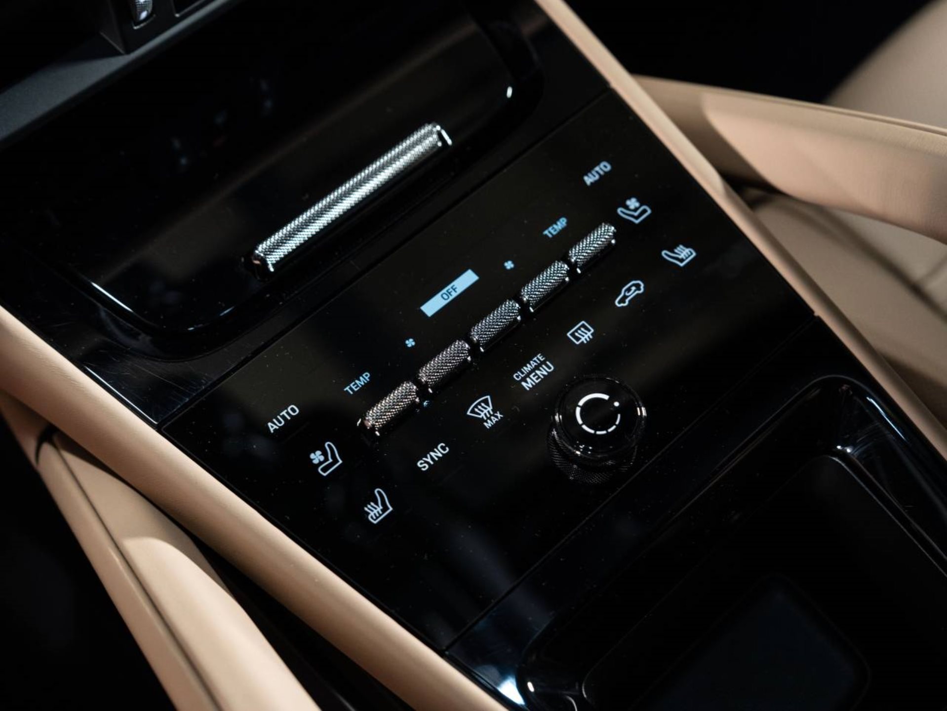 PORSCHE Cayenne S Coupé-image-15