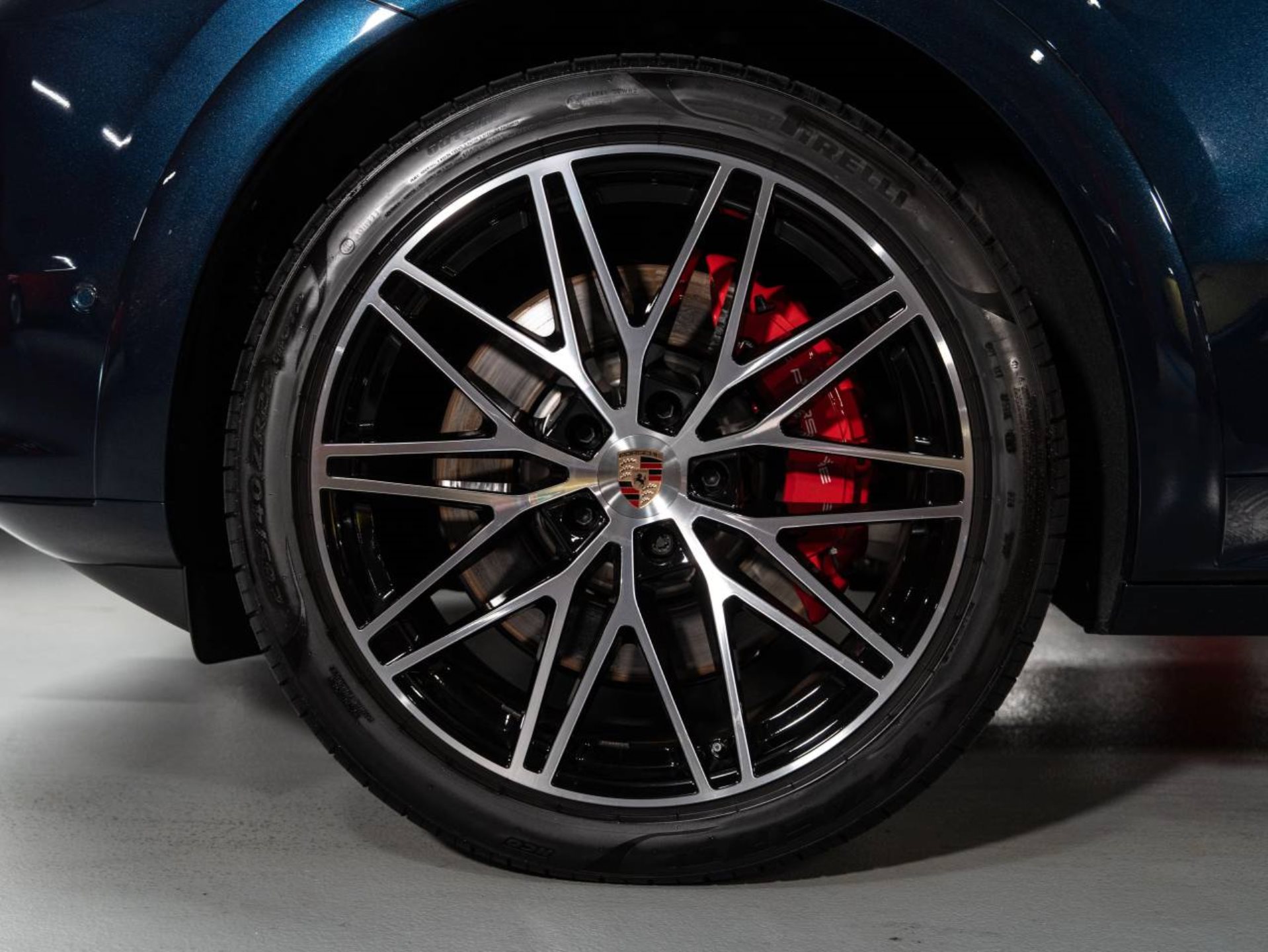 PORSCHE Cayenne S Coupé-image-28