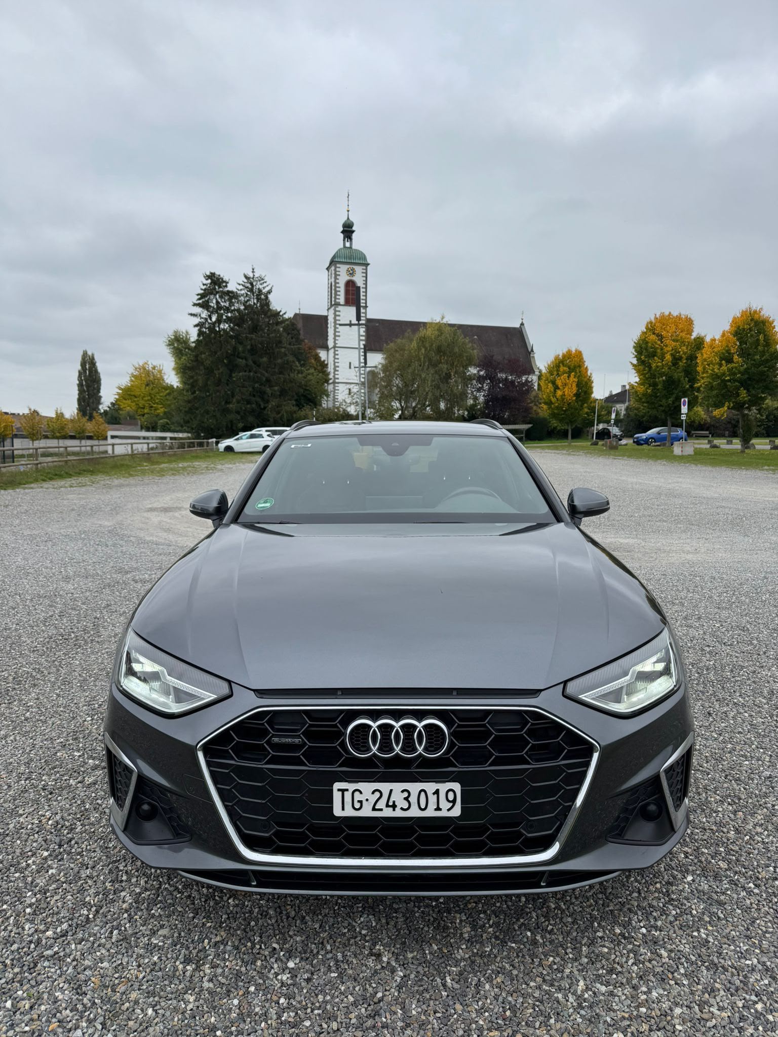 AUDI 2.0 40 TFSI S Line quattro S-Tronic-image-1
