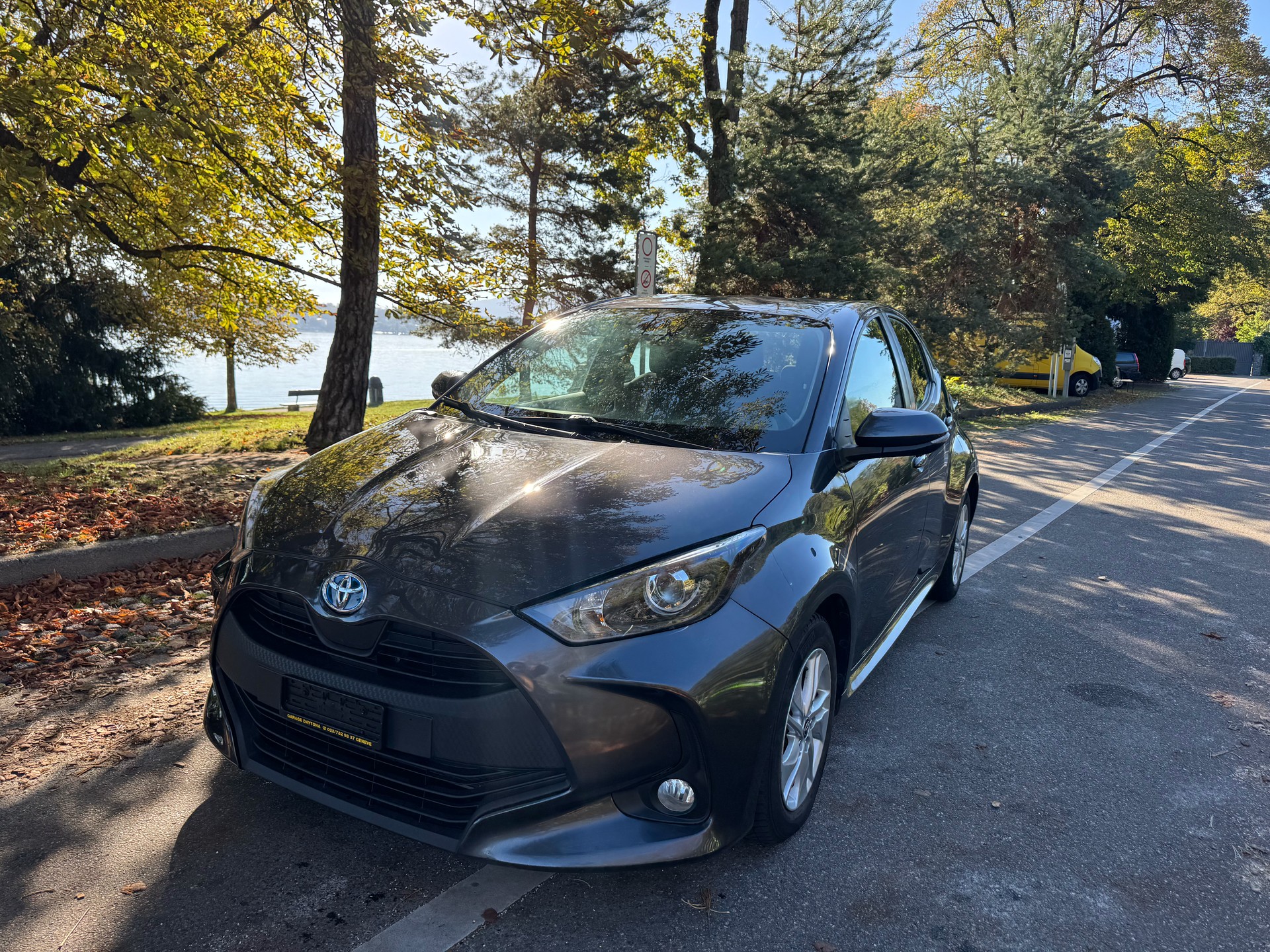 TOYOTA YARIS-image-4