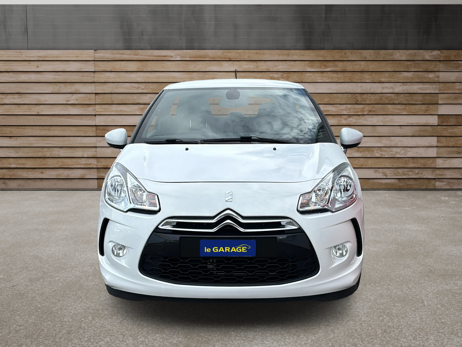 DS AUTOMOBILES DS3 1.4 VTi Chic EGS5-image-1