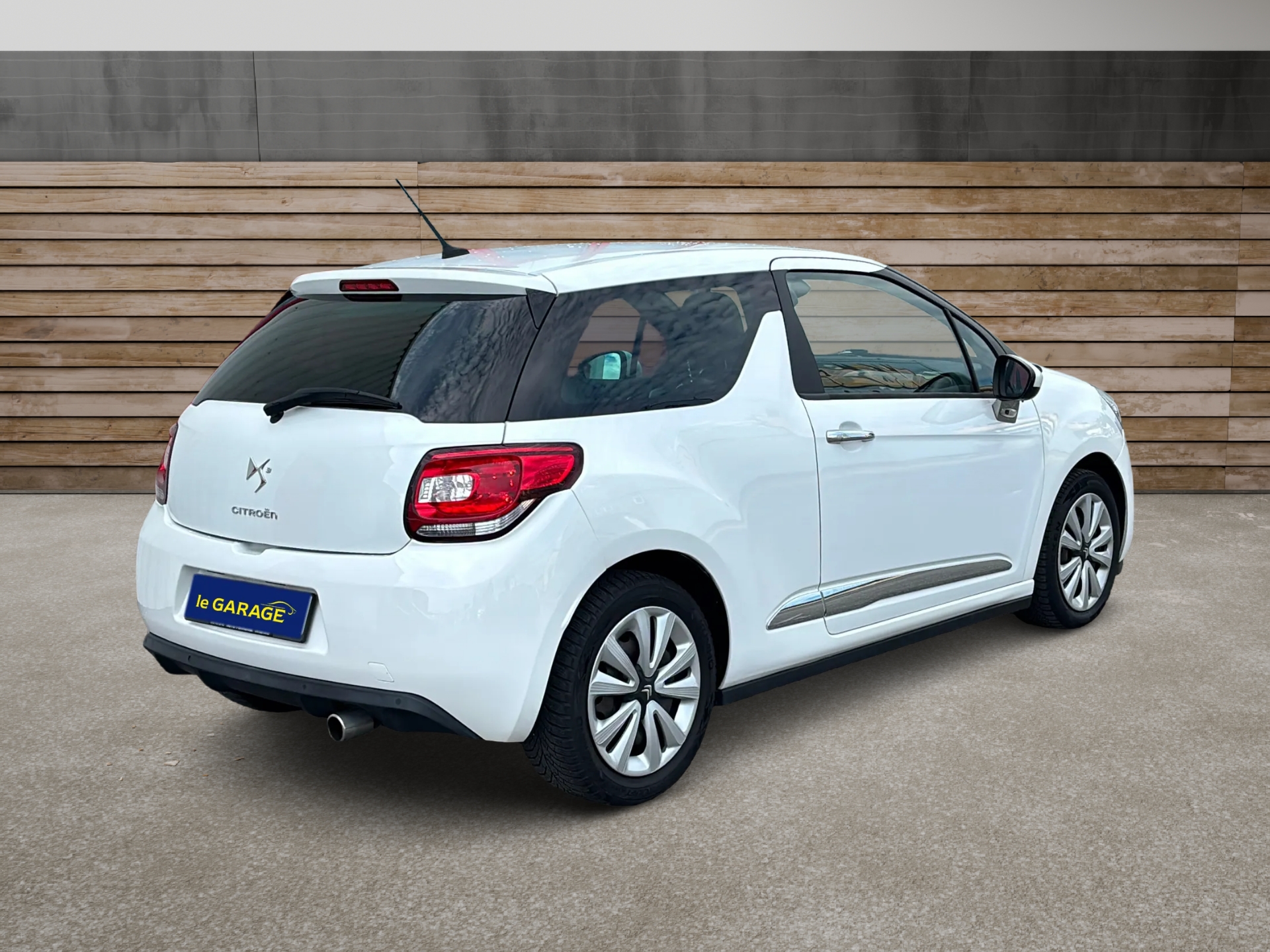 DS AUTOMOBILES DS3 1.4 VTi Chic EGS5-image-3