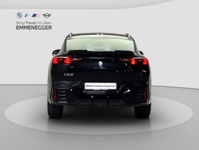 BMW iX2 U10 30 xDrive-image-3