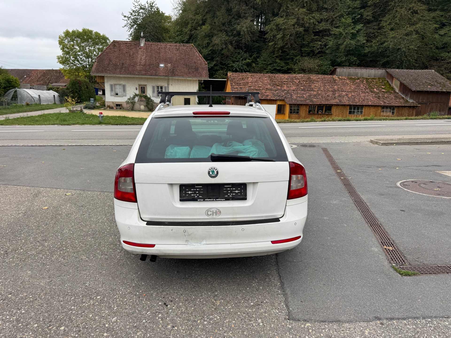 SKODA Octavia Combi 2.0 TDI Swiss Adventure 4x4 DSG-image-3