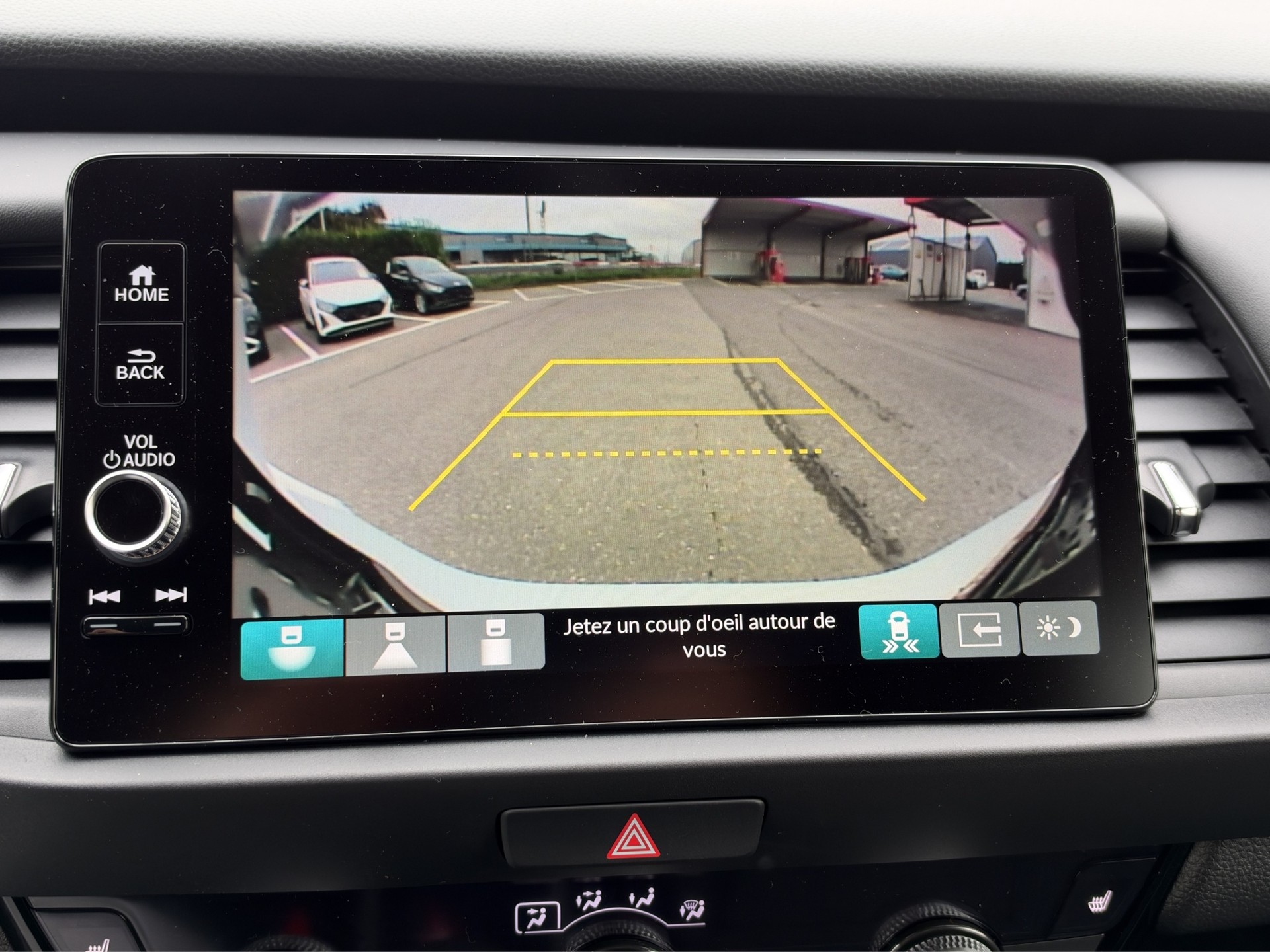HONDA Jazz 1.5i-MMD Advance E-CVT-image-11