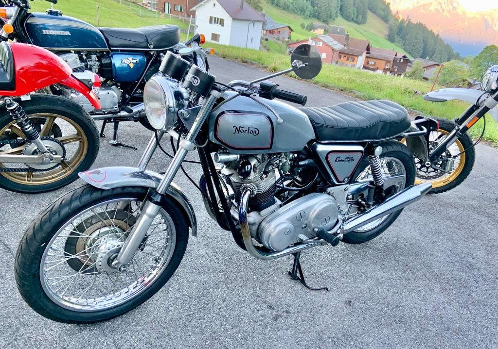 NORTON 850 Commando-image-1
