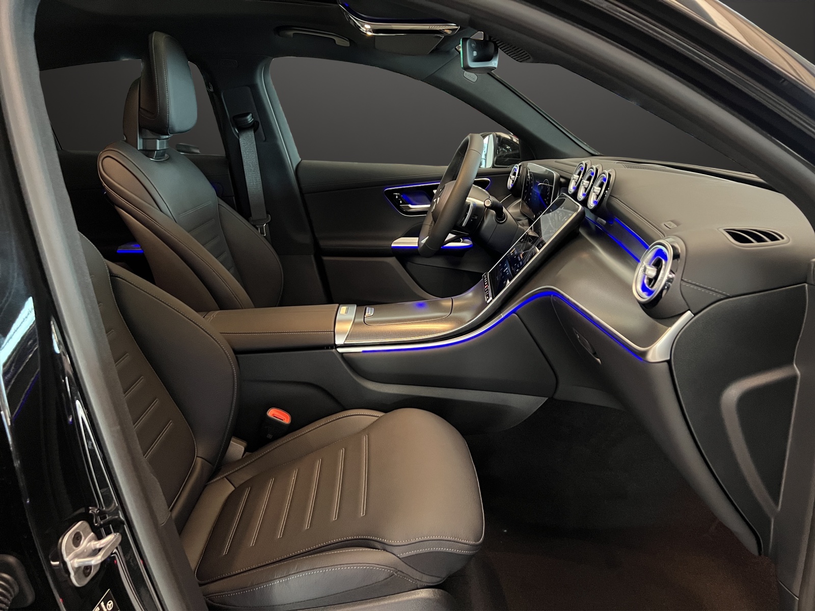 MERCEDES-BENZ GLC Coupé 400 e 4M 9G-T AMG Line-image-10