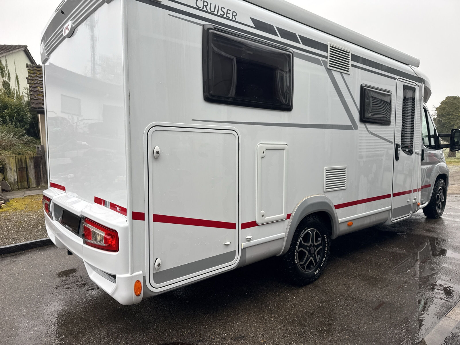 LMC CRUISER T662G-image-15