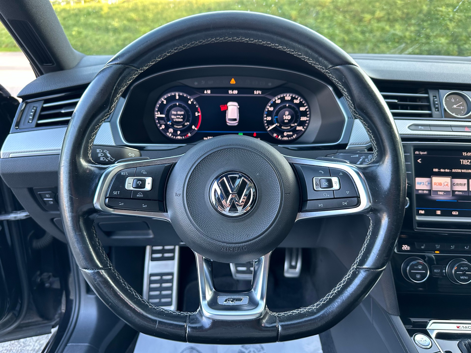 VW Passat Variant 2.0 TDI BMT High. DSG 4Motion-image-9