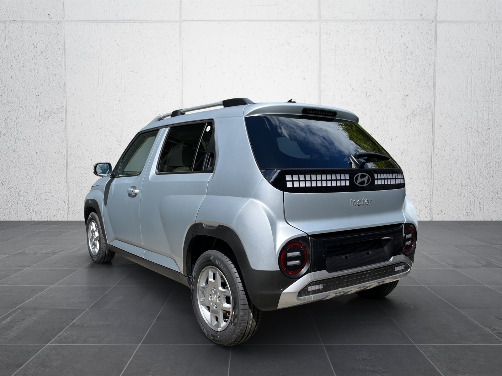 HYUNDAI INSTER Amplia 49KWh Heatpump-image-3