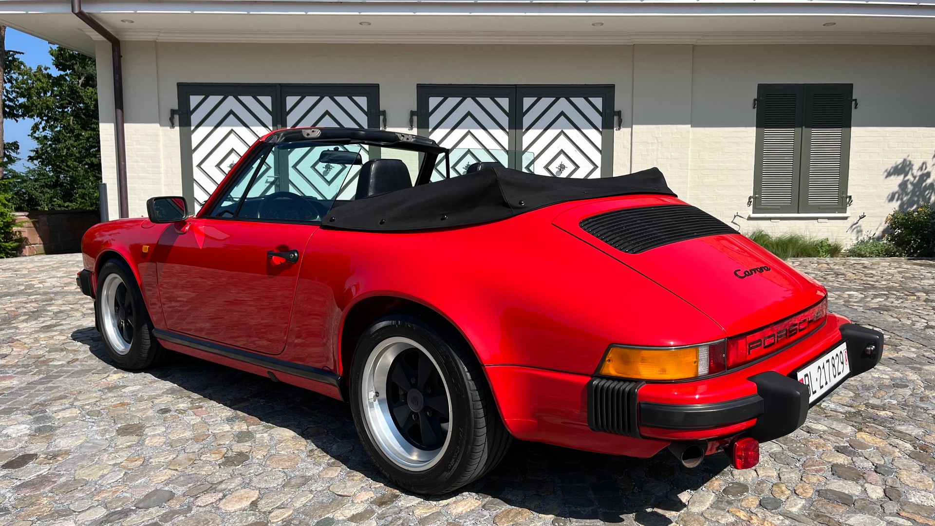 PORSCHE 911 Carrera Cabrio