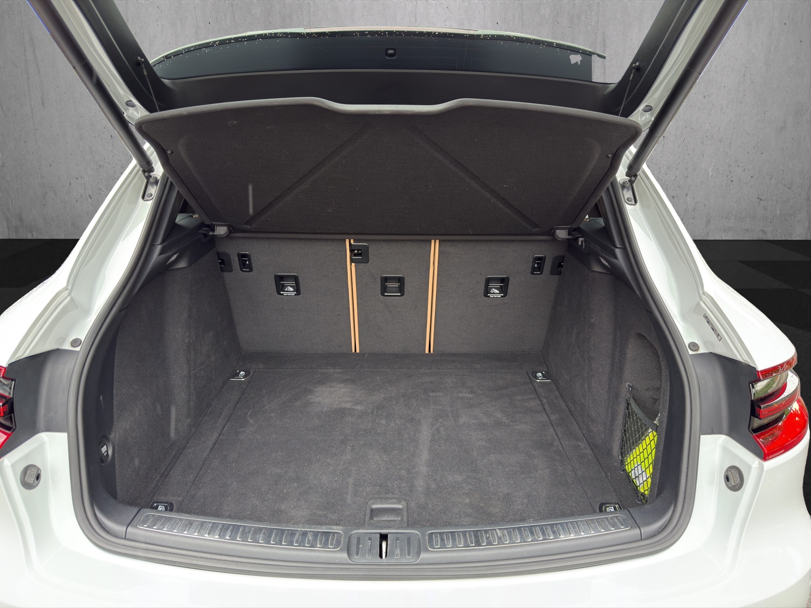 PORSCHE Macan S PDK-image-15