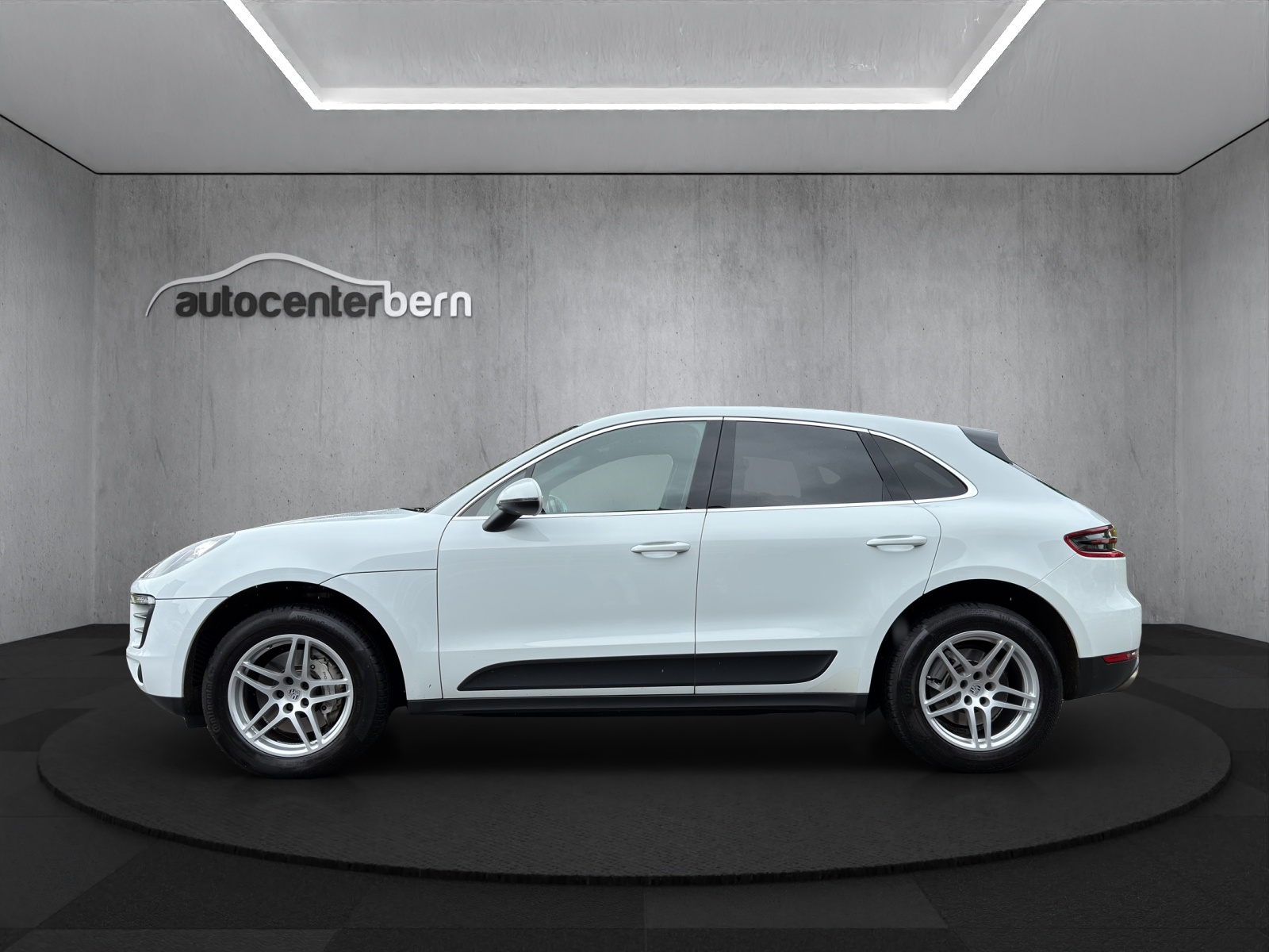 PORSCHE Macan S PDK-image-3