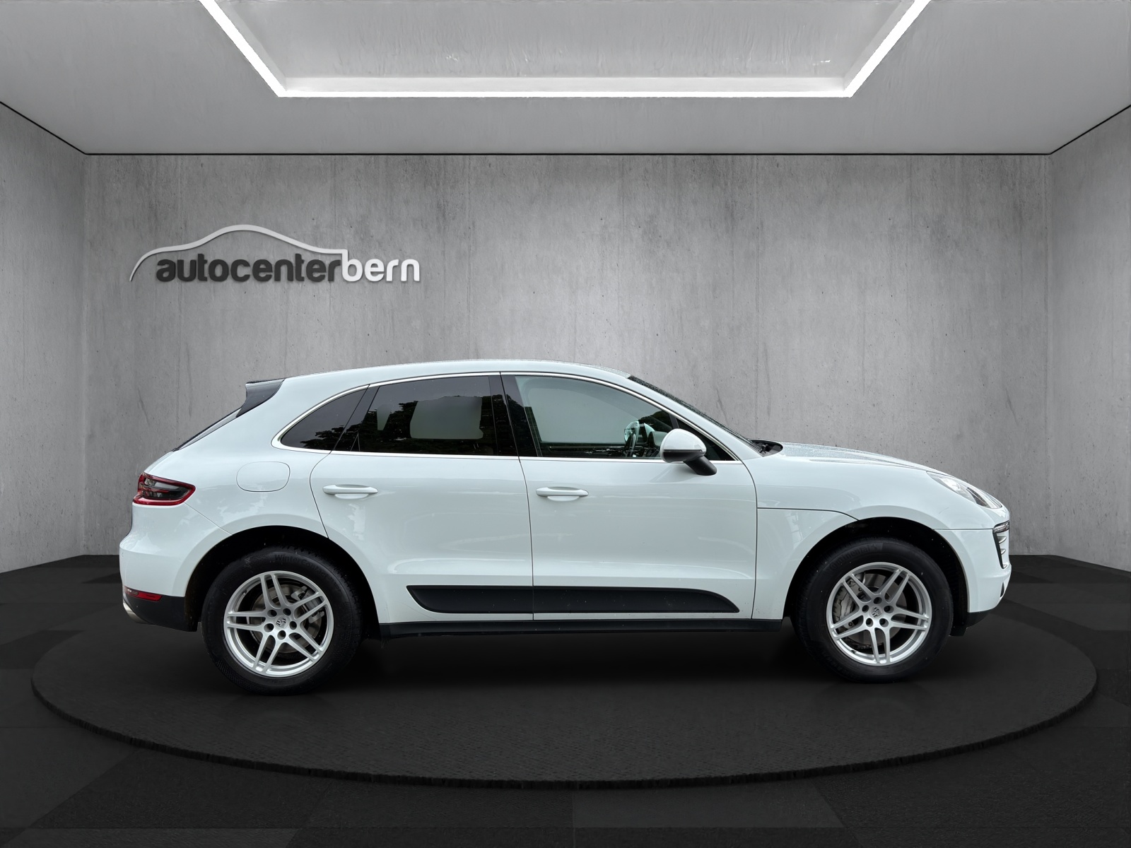 PORSCHE Macan S PDK-image-7