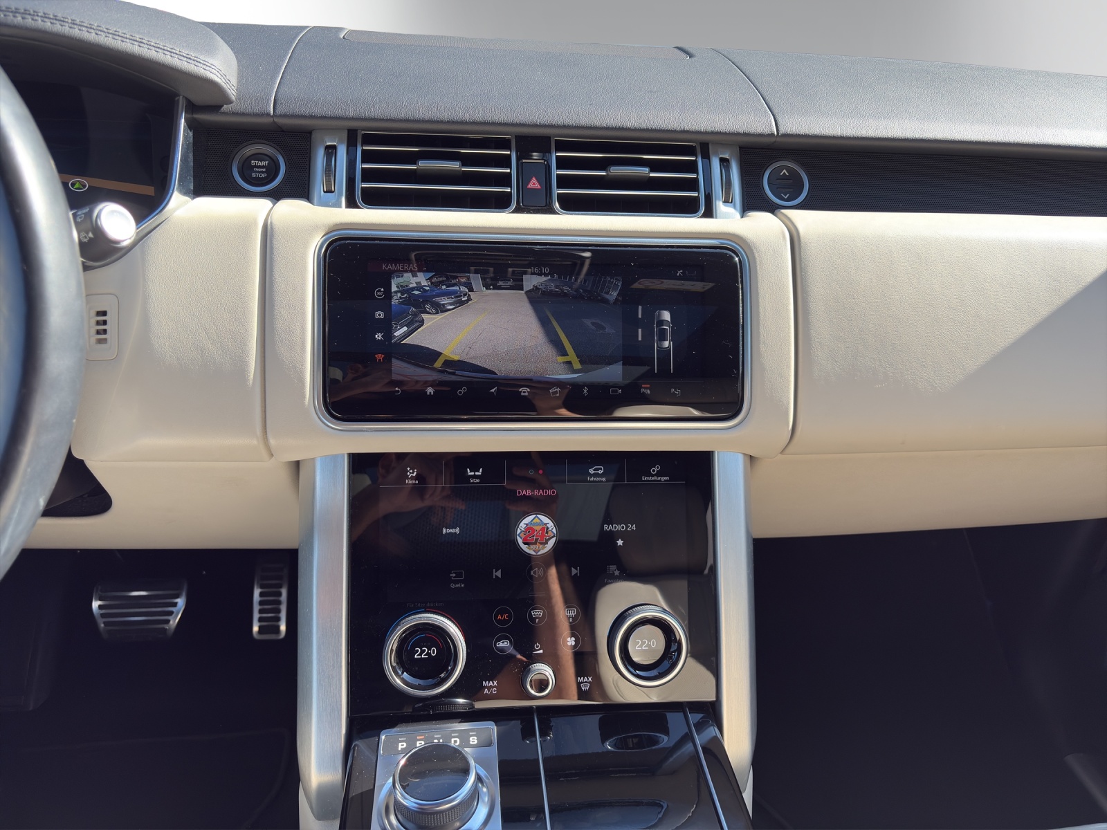 LAND ROVER Range Rover 2.0 Si4 P400e PHEV Vogue Automatic-image-14