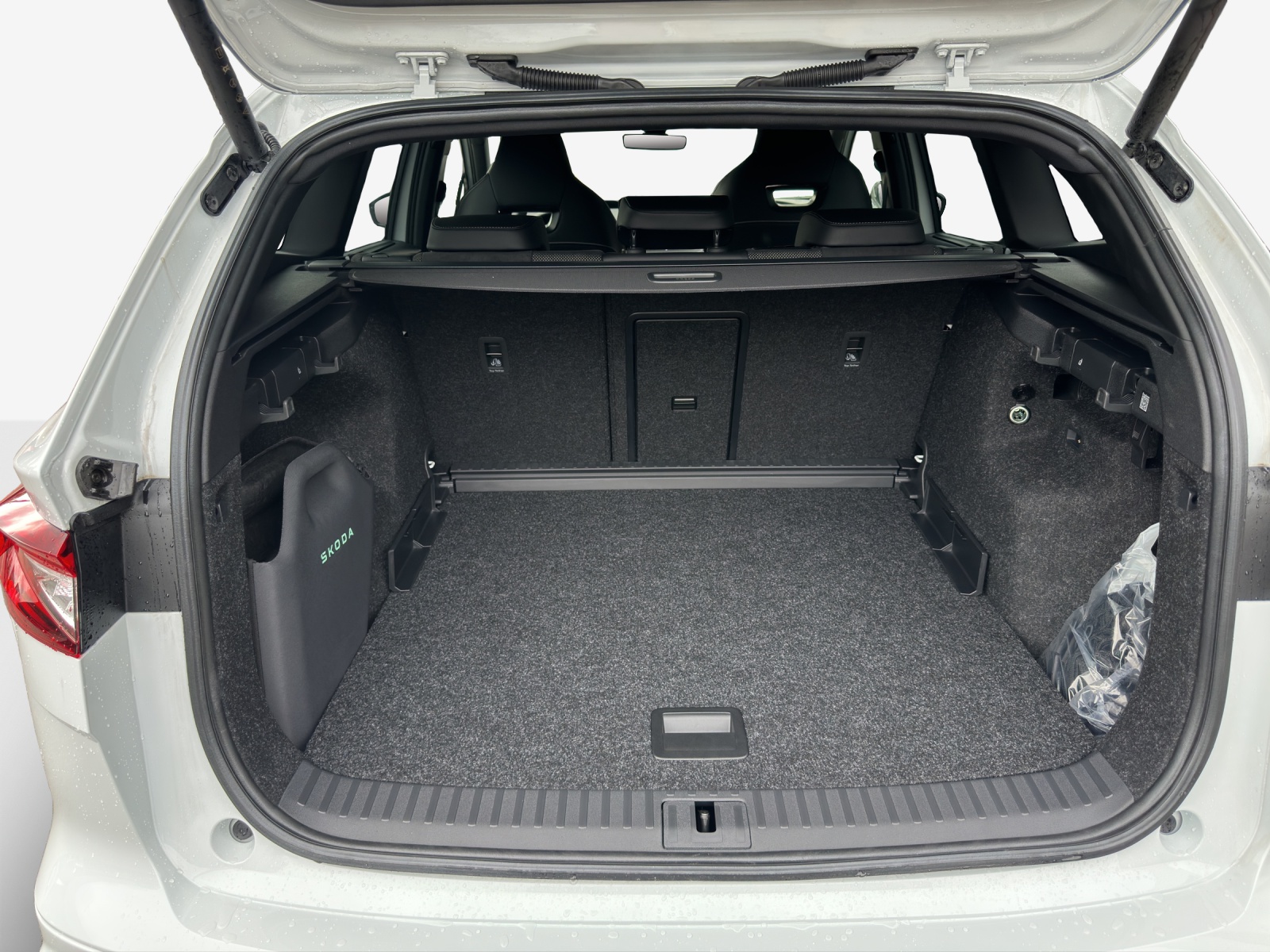 SKODA Enyaq 85x Sportline 4x4-image-13