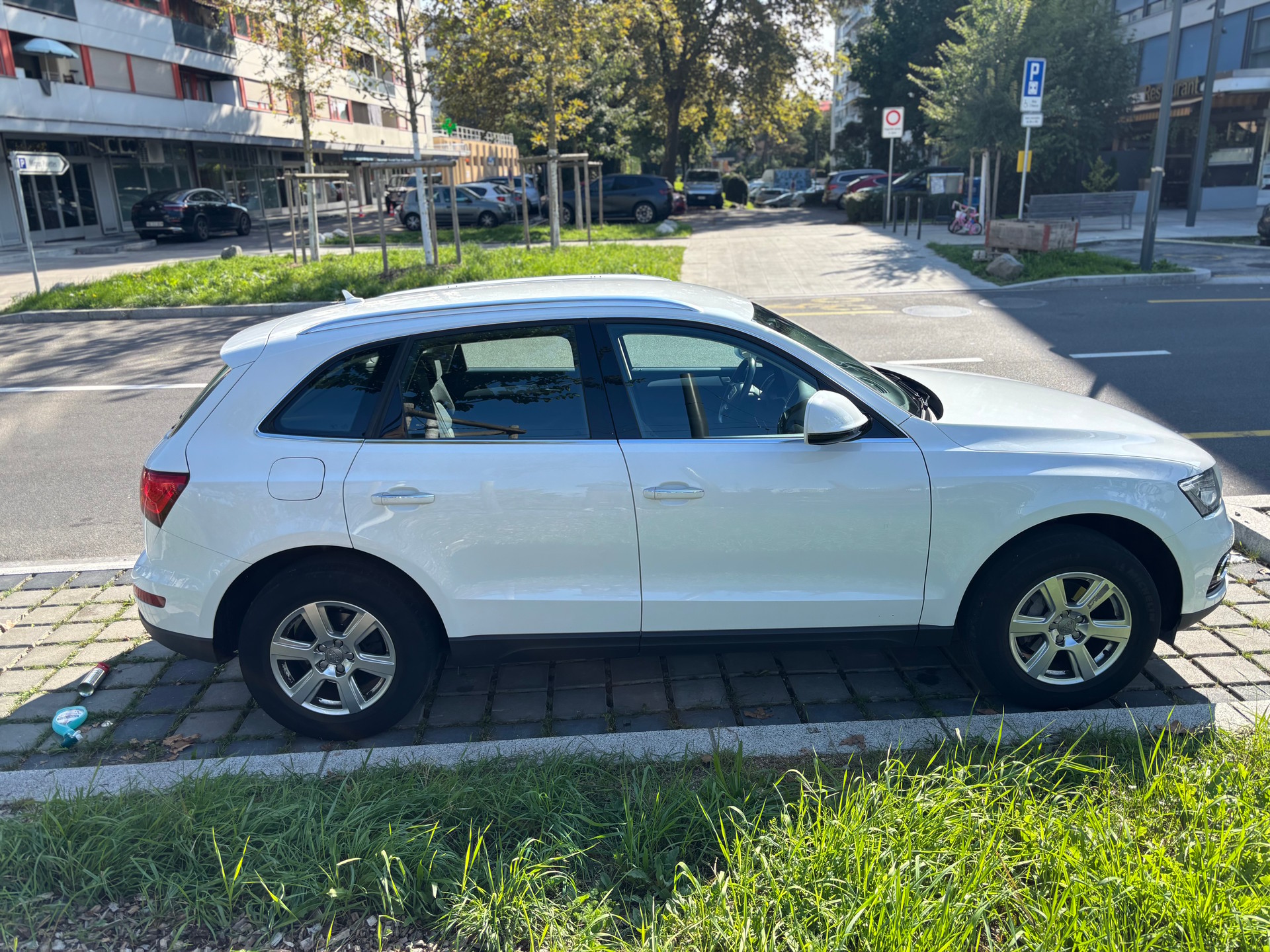 AUDI Q5 2.0 TDI quattro S-tronic-image-3