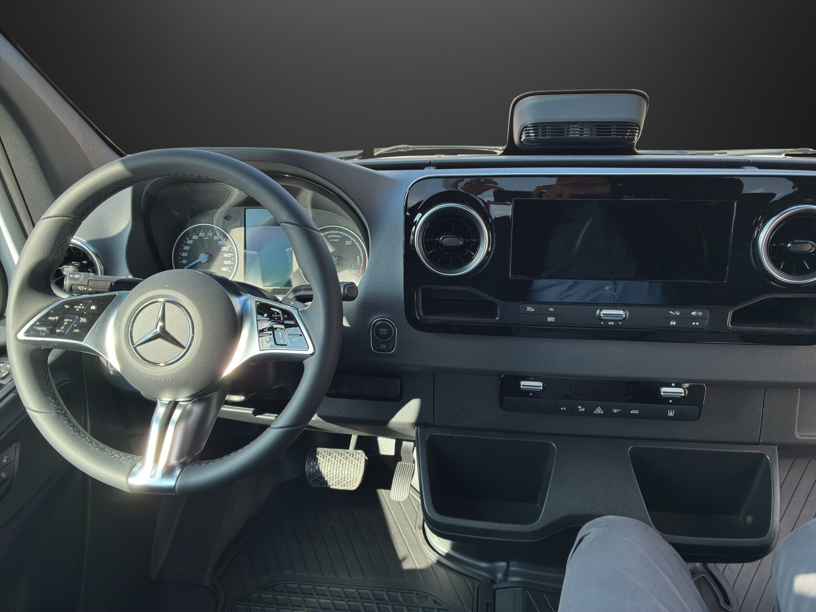 MERCEDES-BENZ eSprinter 420 PRO CH 3665mm S-image-7