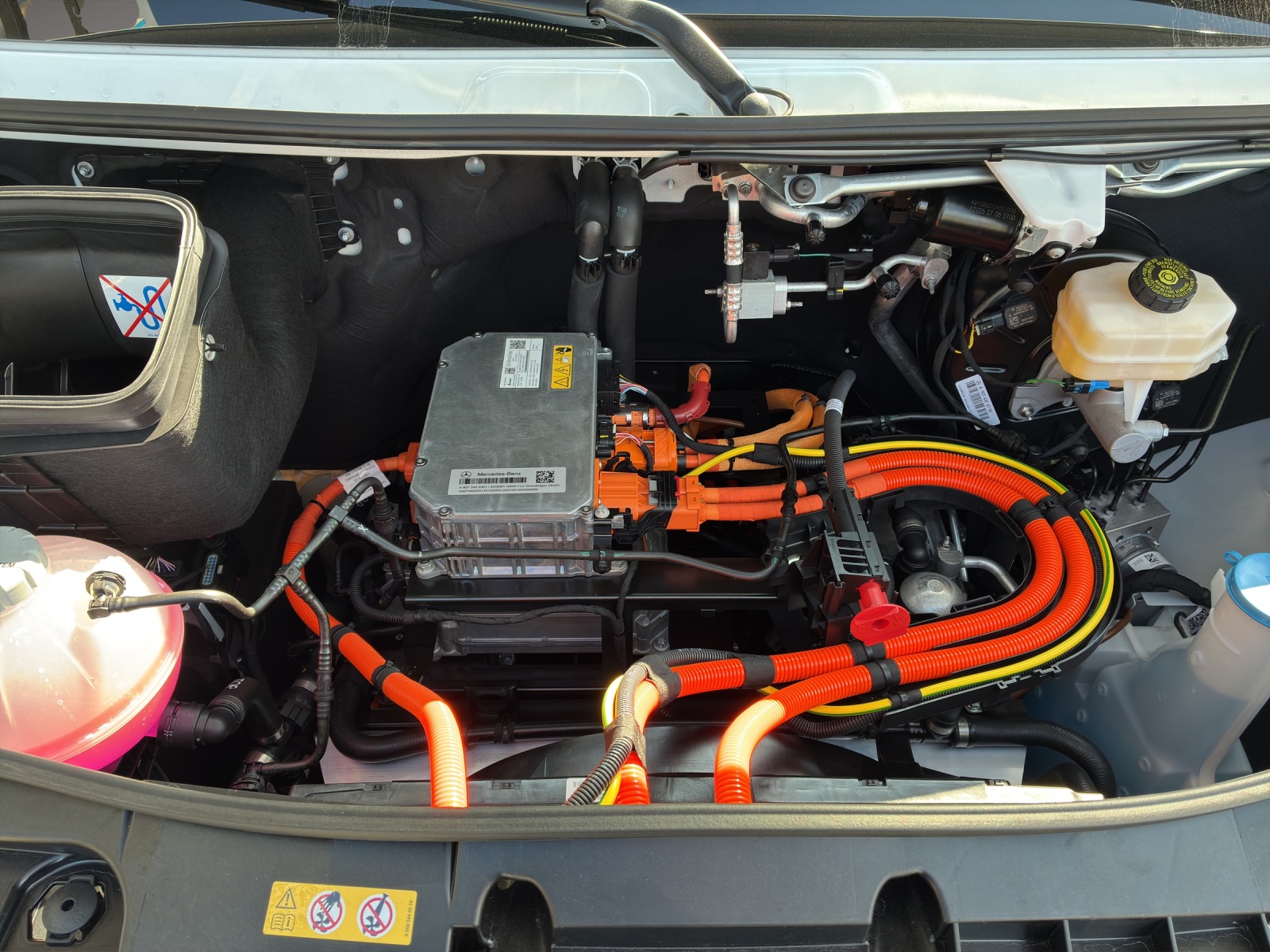 MERCEDES-BENZ eSprinter 420 PRO CH 3665mm S-image-10