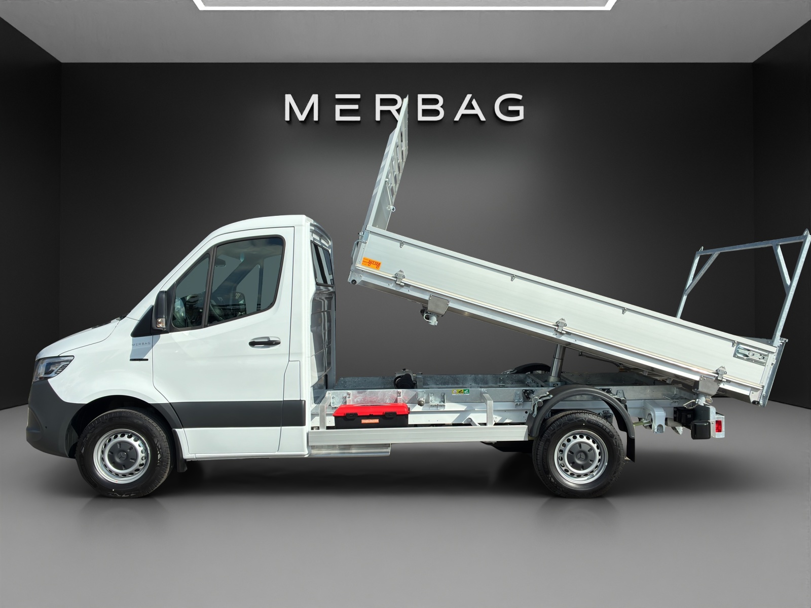 MERCEDES-BENZ eSprinter 420 PRO CH 3665mm S-image-1