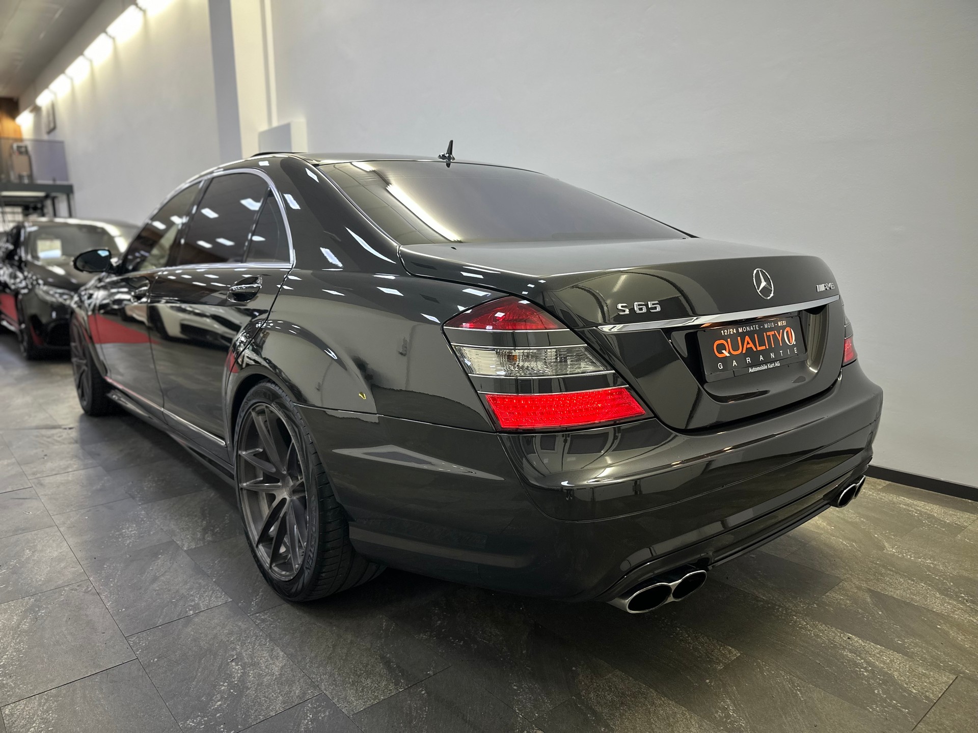 MERCEDES-BENZ S 65 AMG L Automatic-image-3