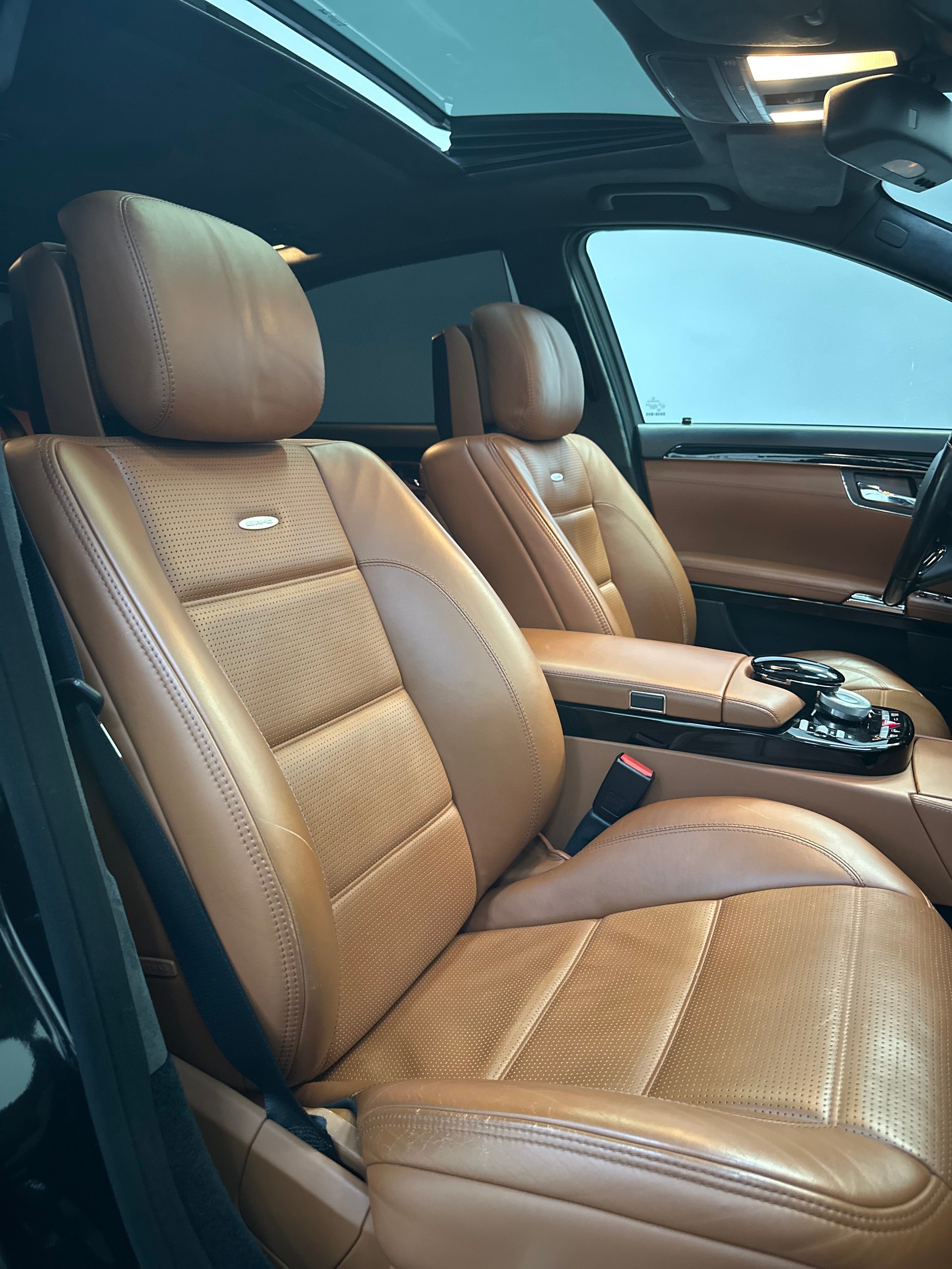 MERCEDES-BENZ S 65 AMG L Automatic-image-23