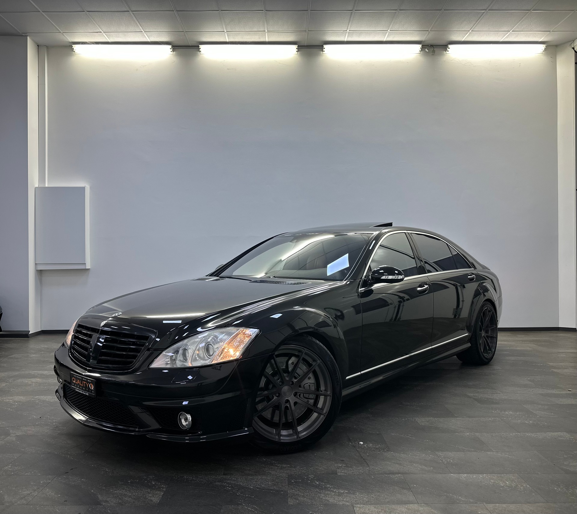 MERCEDES-BENZ S 65 AMG L Automatic-image-0