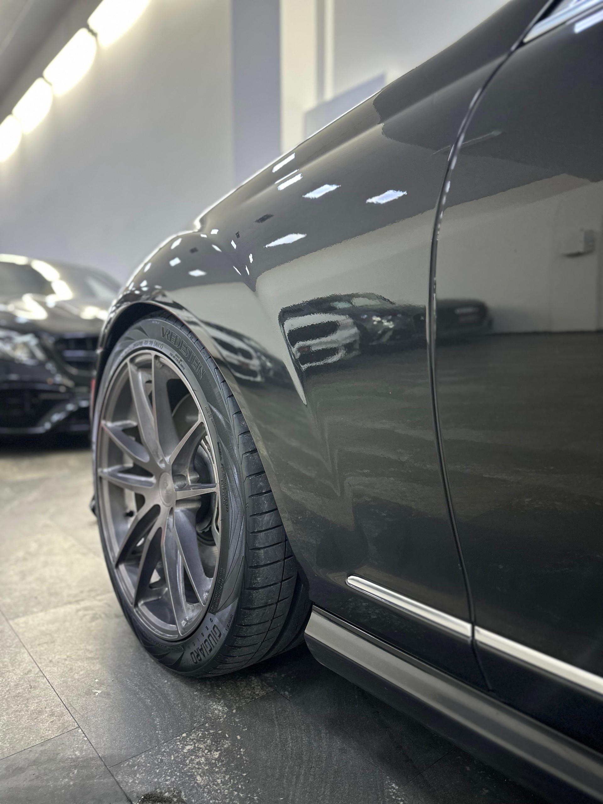 MERCEDES-BENZ S 65 AMG L Automatic-image-4