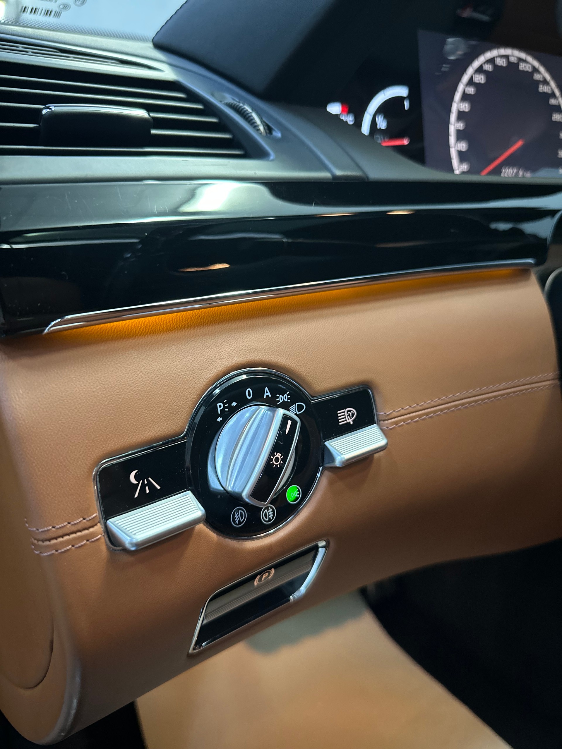 MERCEDES-BENZ S 65 AMG L Automatic-image-14