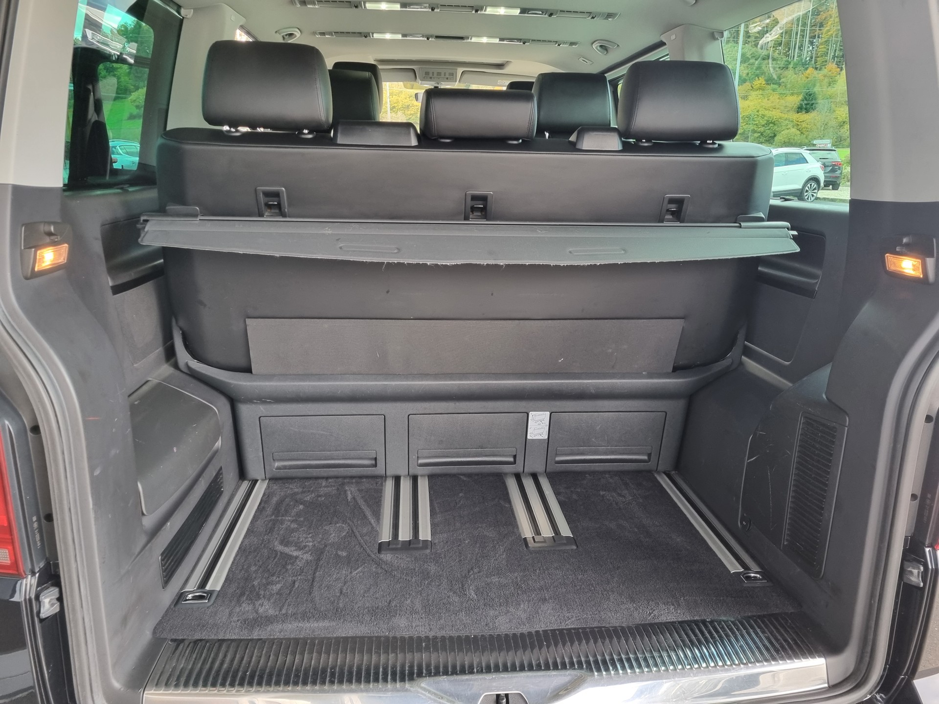 VW T6 Multivan 2.0 Bi-TDI Highline 4Motion DSG-image-11