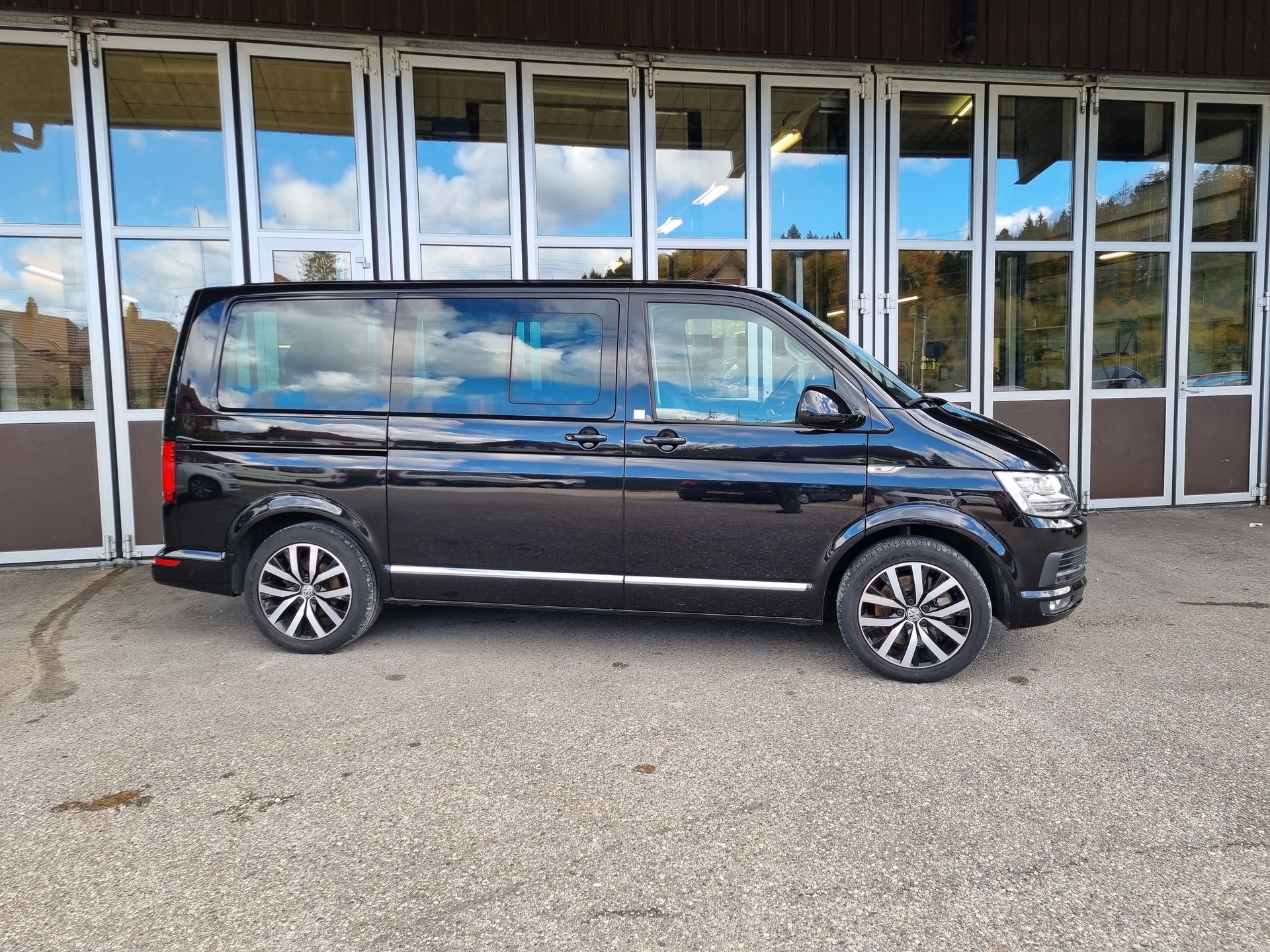 VW T6 Multivan 2.0 Bi-TDI Highline 4Motion DSG-image-2