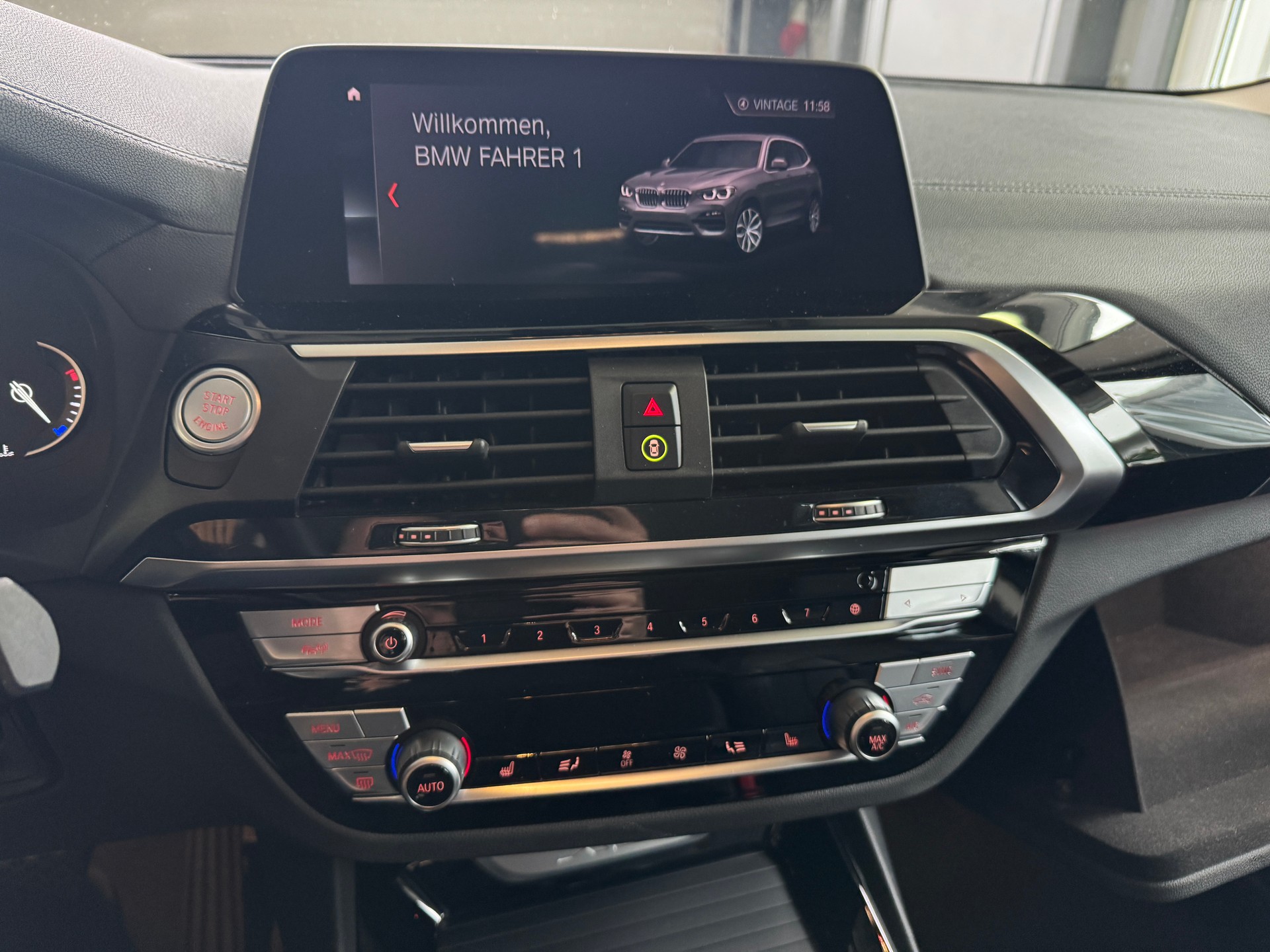 BMW X3 xDrive 48V 20d Luxury Line Steptronic-image-12