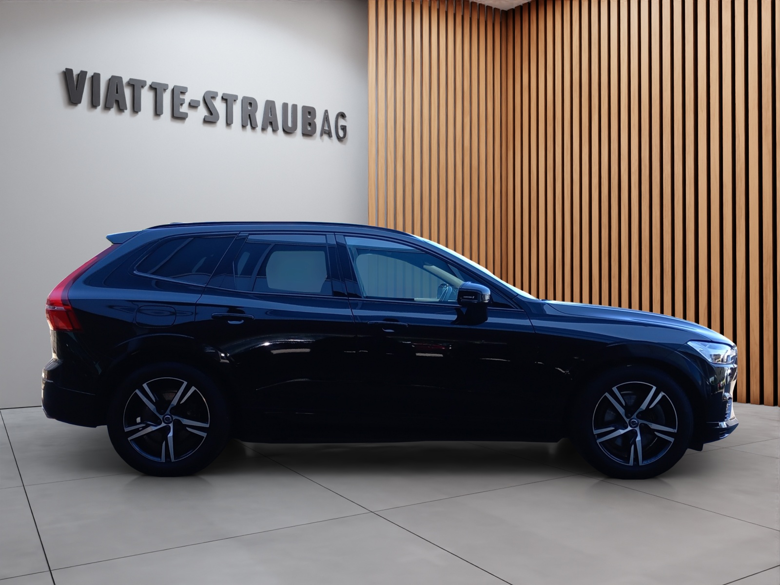 VOLVO XC60 2.0 T8 TE R-Design eAWD-image-5