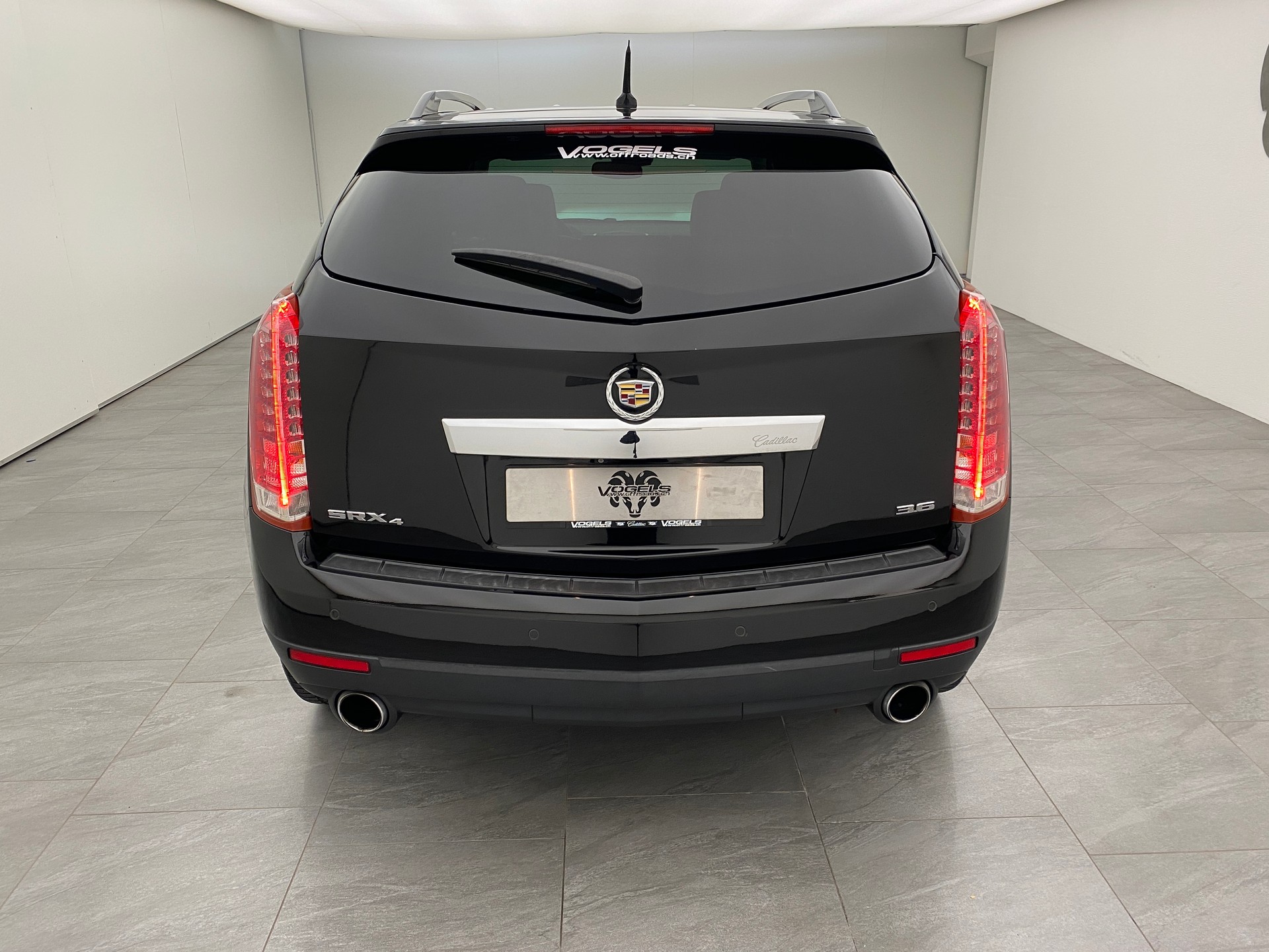 CADILLAC SRX 3.6 V6 AWD-image-4