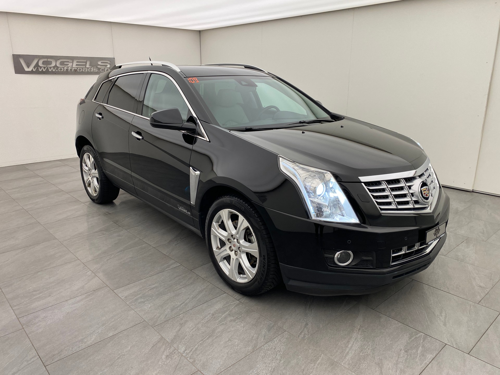 CADILLAC SRX 3.6 V6 AWD-showroom-element-2