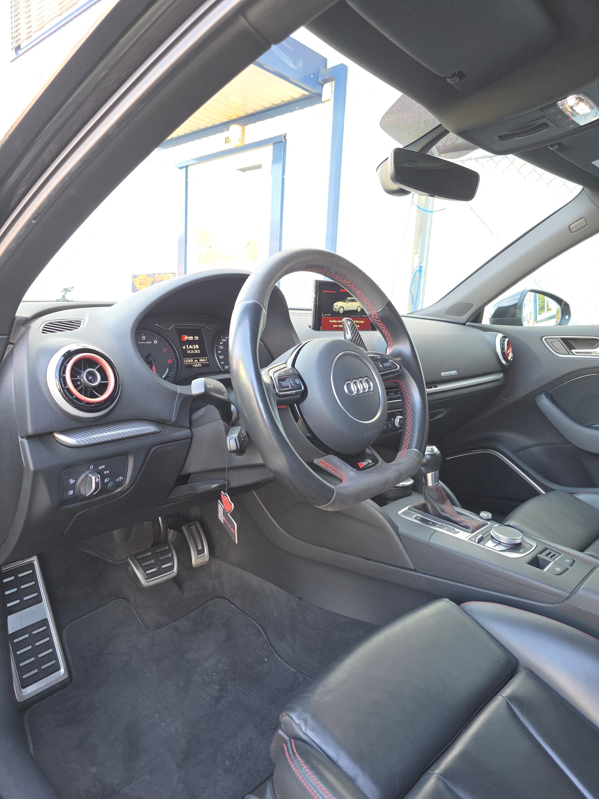 AUDI RS3 2.5 TSI quattro S-tronic-image-6