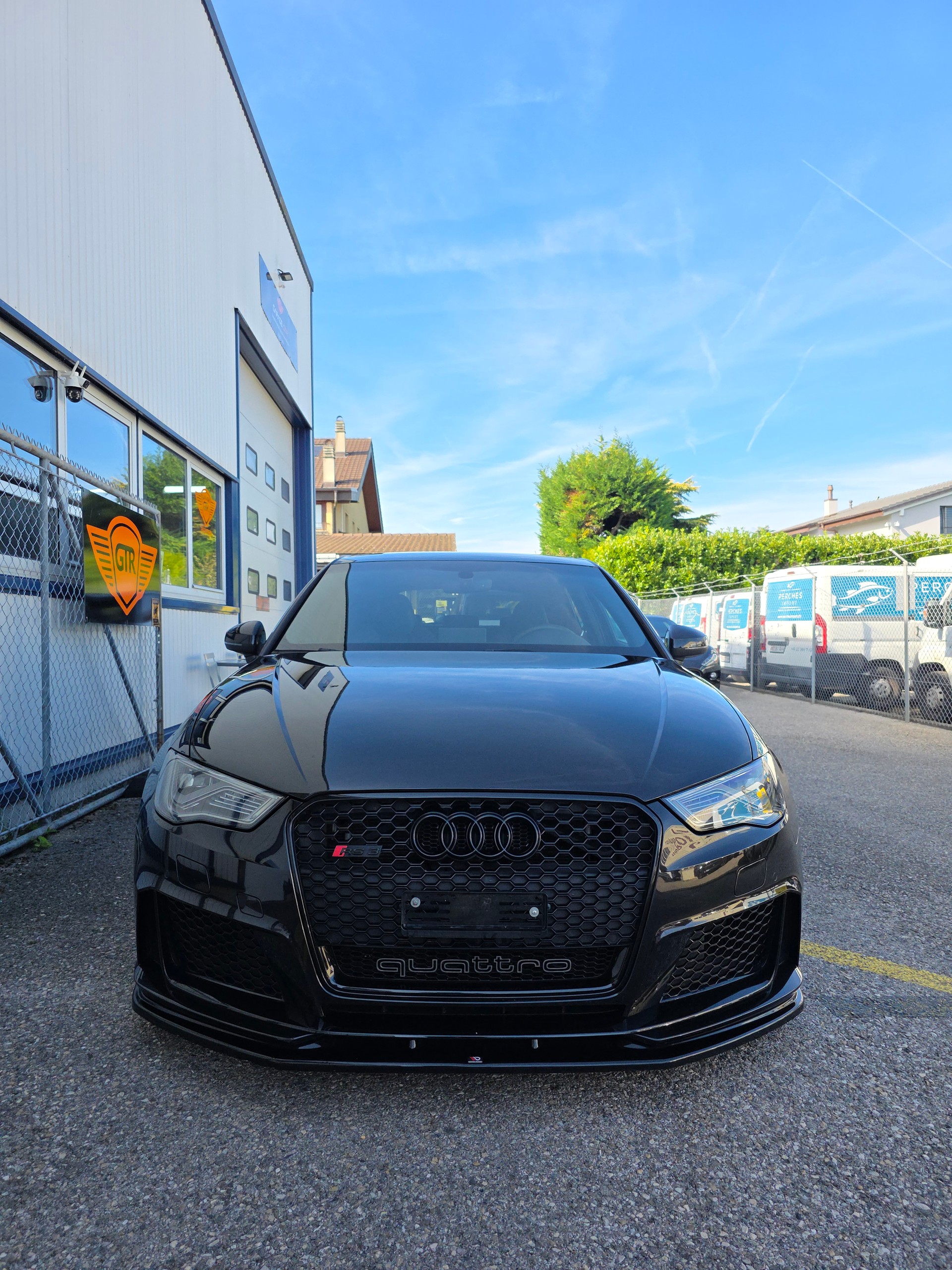 AUDI RS3 2.5 TSI quattro S-tronic-image-1