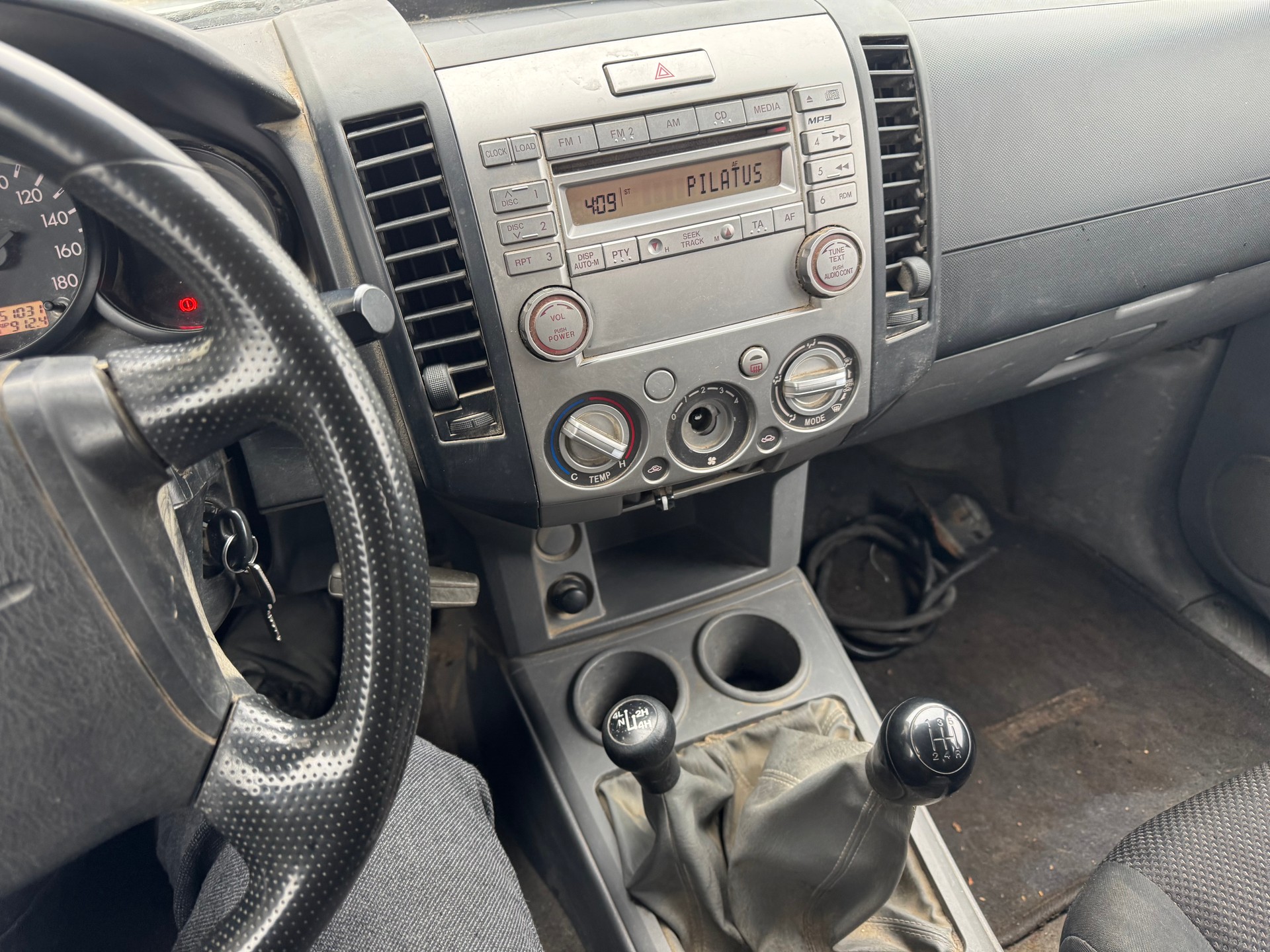 FORD Ranger XL 2.5 TDCi 4x4-image-12