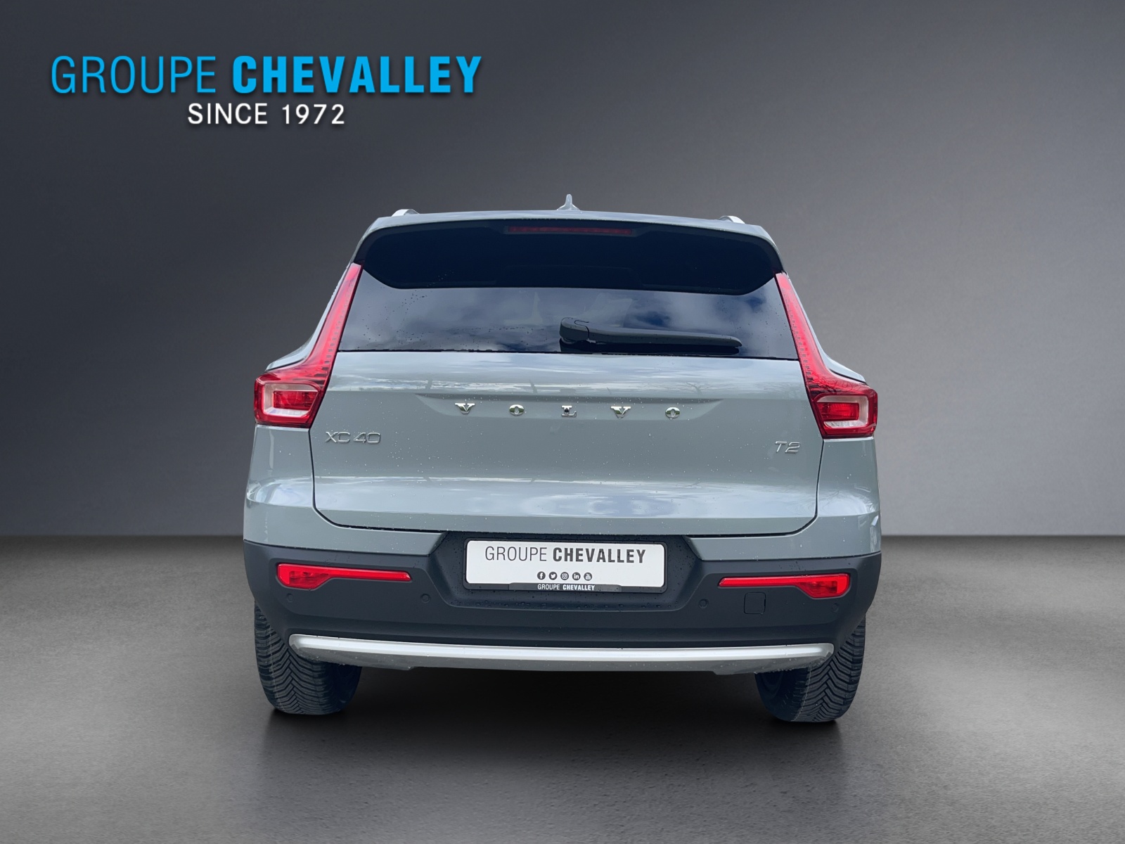 VOLVO XC40 B3 Benzin Mild Hybrid Xcite DCT-image-4