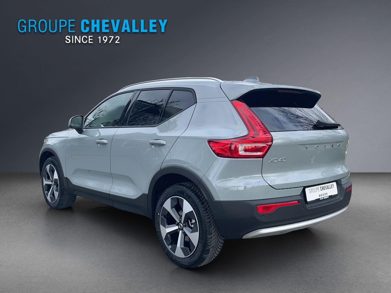 VOLVO XC40 B3 Benzin Mild Hybrid Xcite DCT-image-3