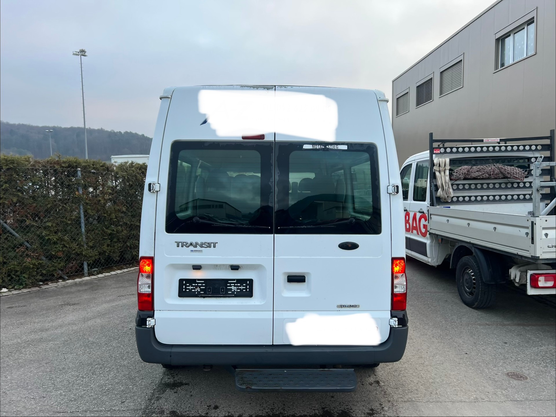 FORD Transit 2.4 TDCi Bus M2 350L Trend 14Pl.-image-4