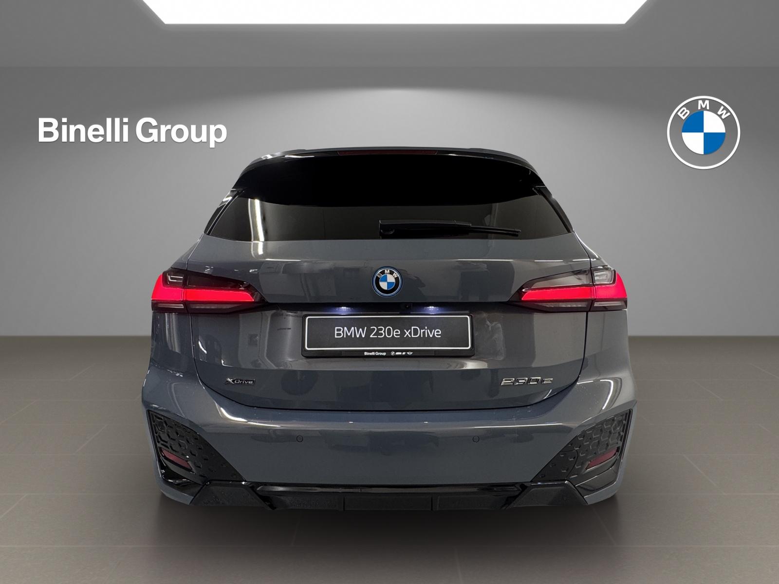 BMW 230e xDrive Active Tourer-image-3