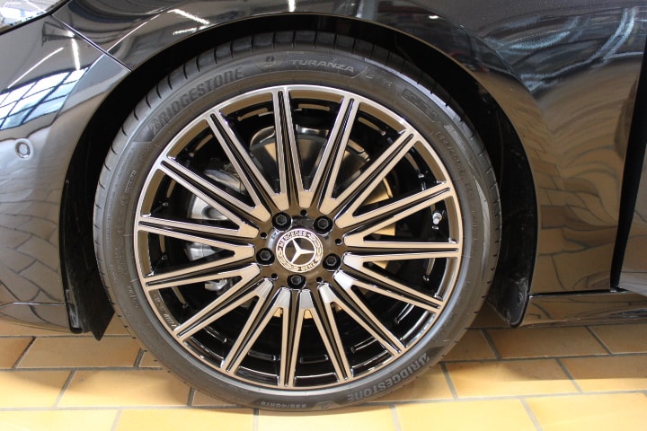 MERCEDES-BENZ CLA 220 4Matic AMG Line-image-16