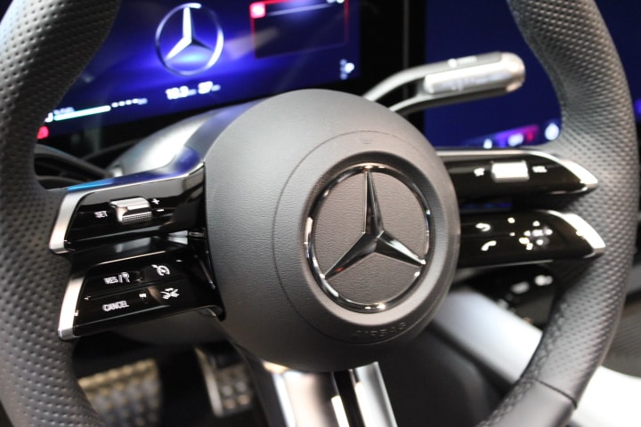 MERCEDES-BENZ CLA 220 4Matic AMG Line-image-8
