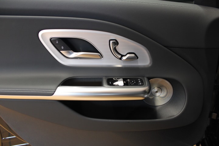 MERCEDES-BENZ CLA 220 4Matic AMG Line-image-11