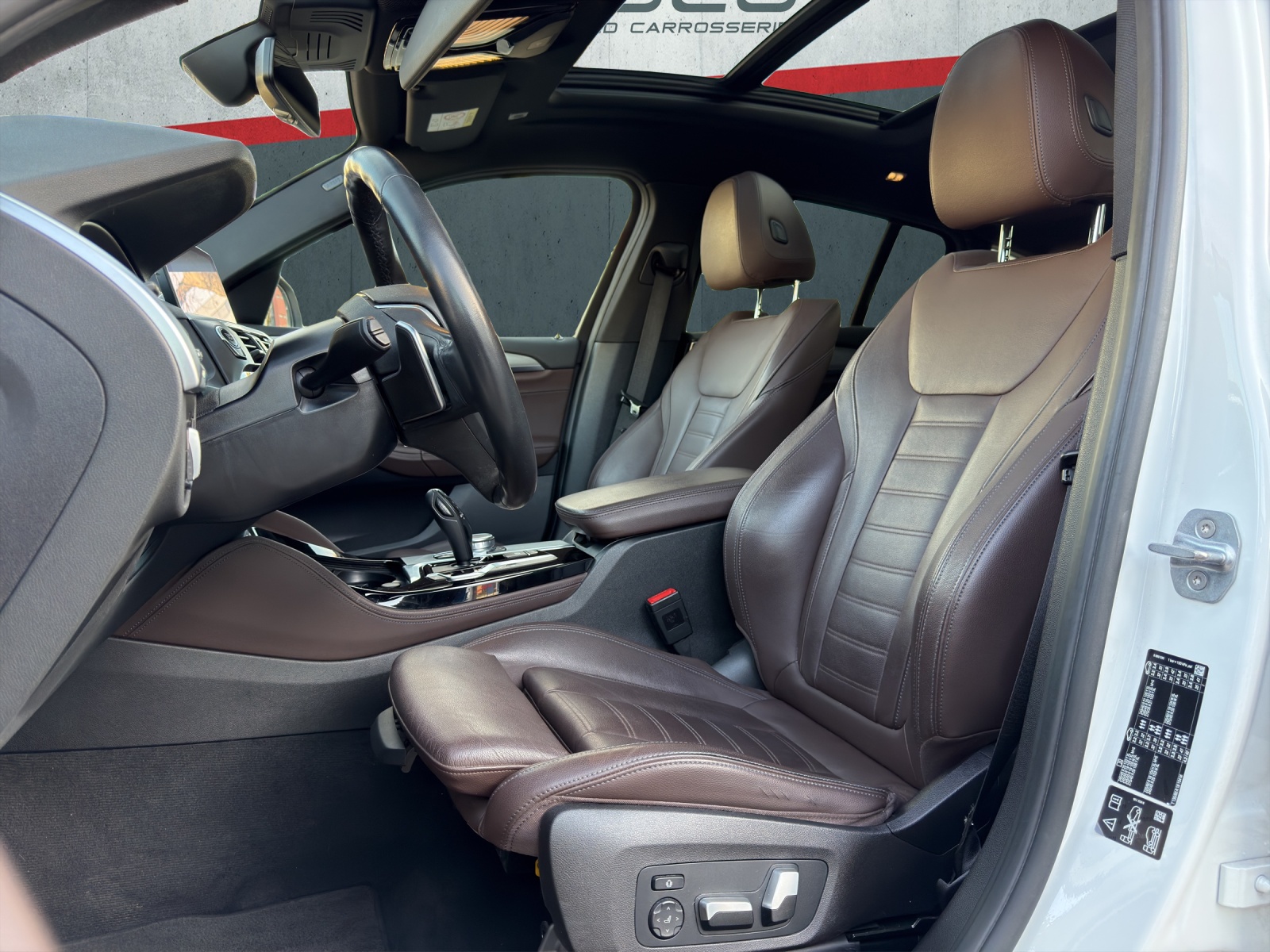 BMW X4 xDrive 30i Steptronic-image-9